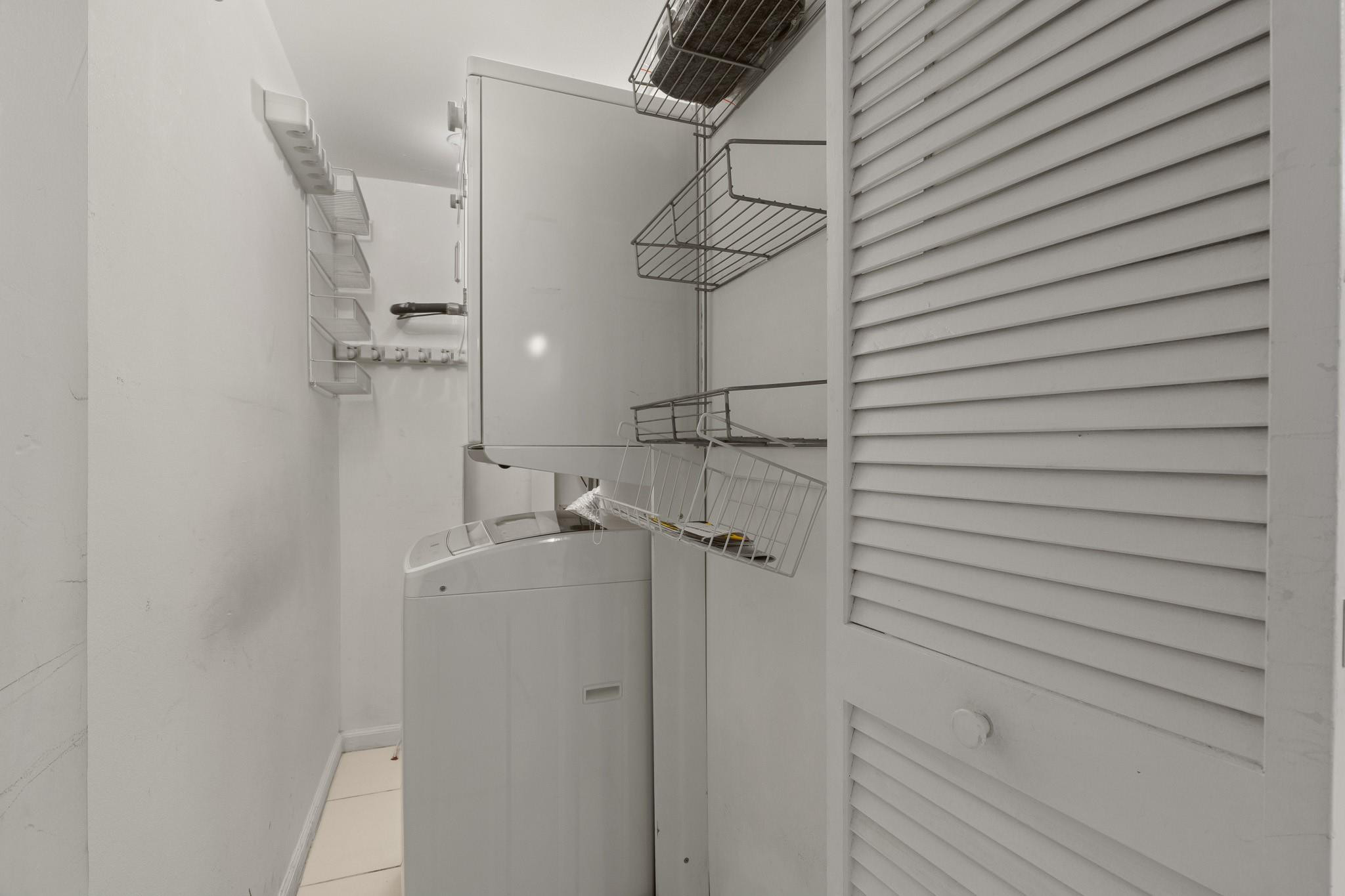 1505 N Riverside Dr 801