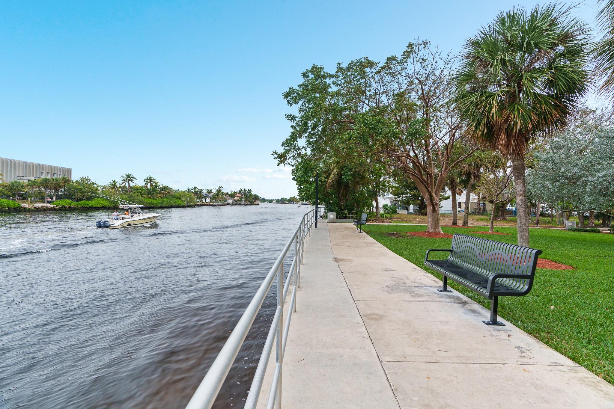 1505 N Riverside Dr 801