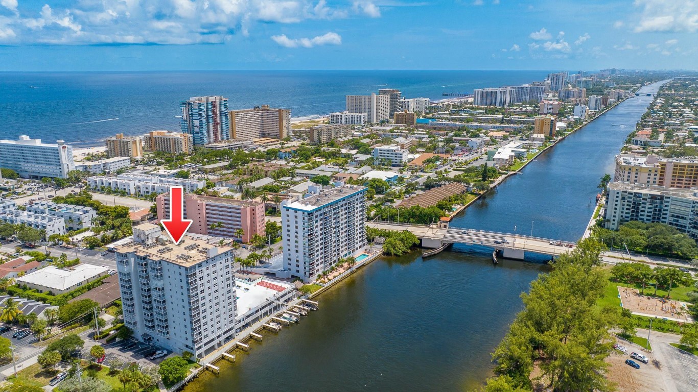 1505 N Riverside Dr 801