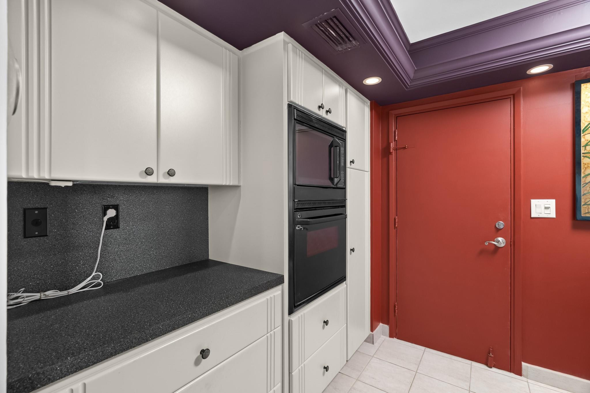 3233 NE 34th St 1609