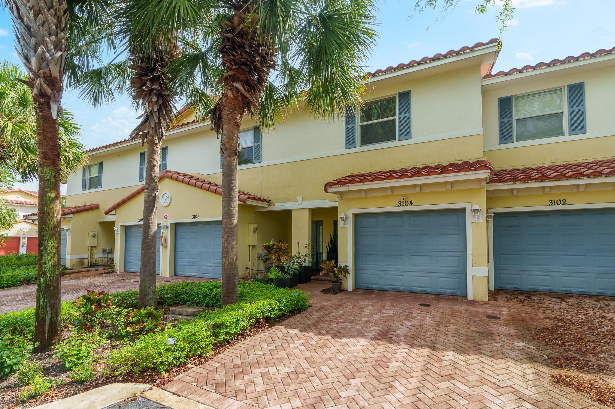 3104 NW 25th Ter 3104