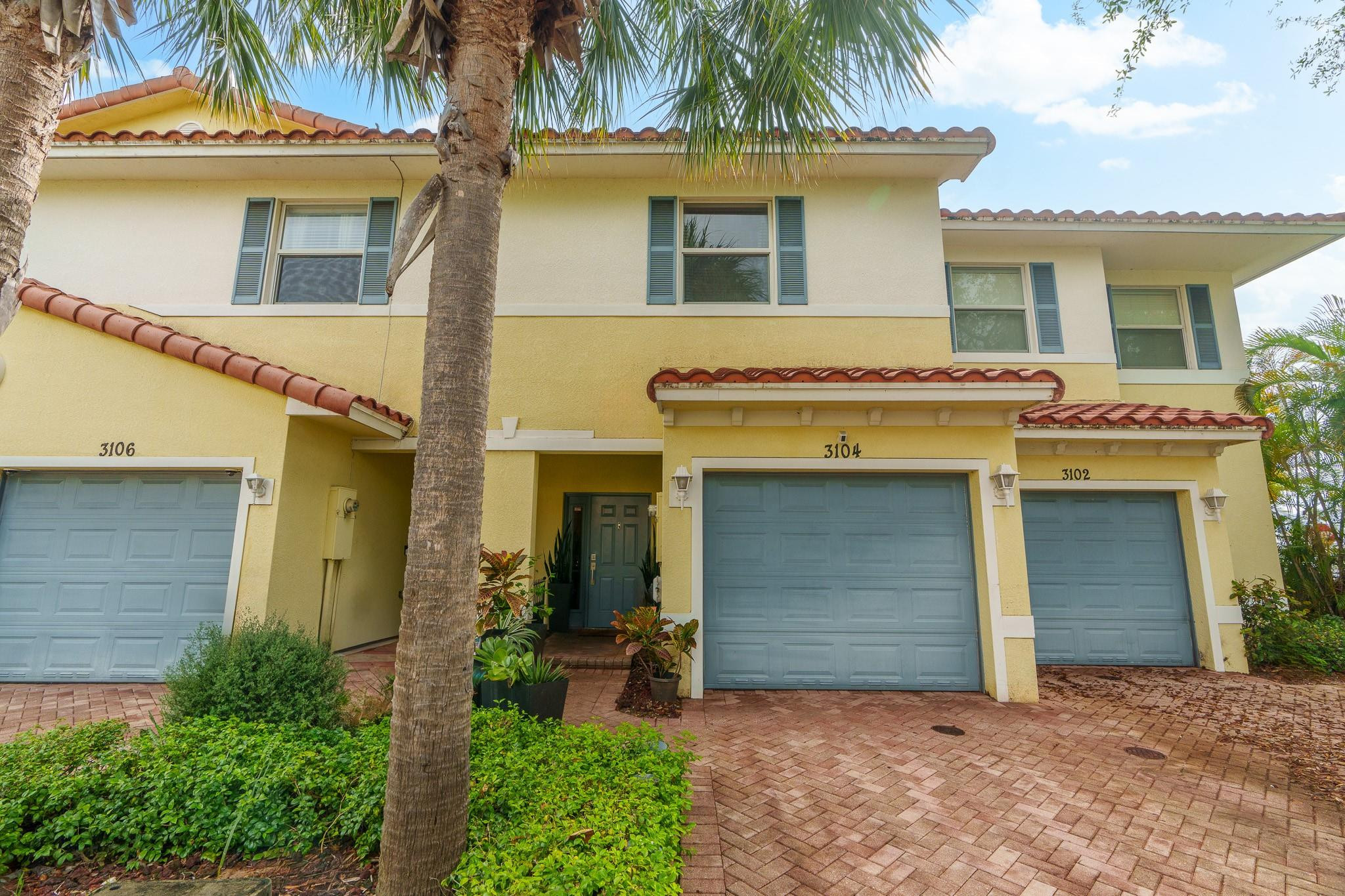 3104 NW 25th Ter 3104