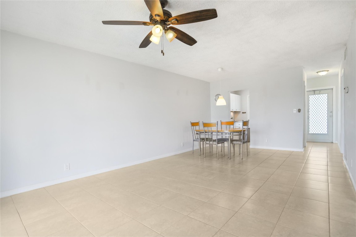 2700 W Golf Blvd 251