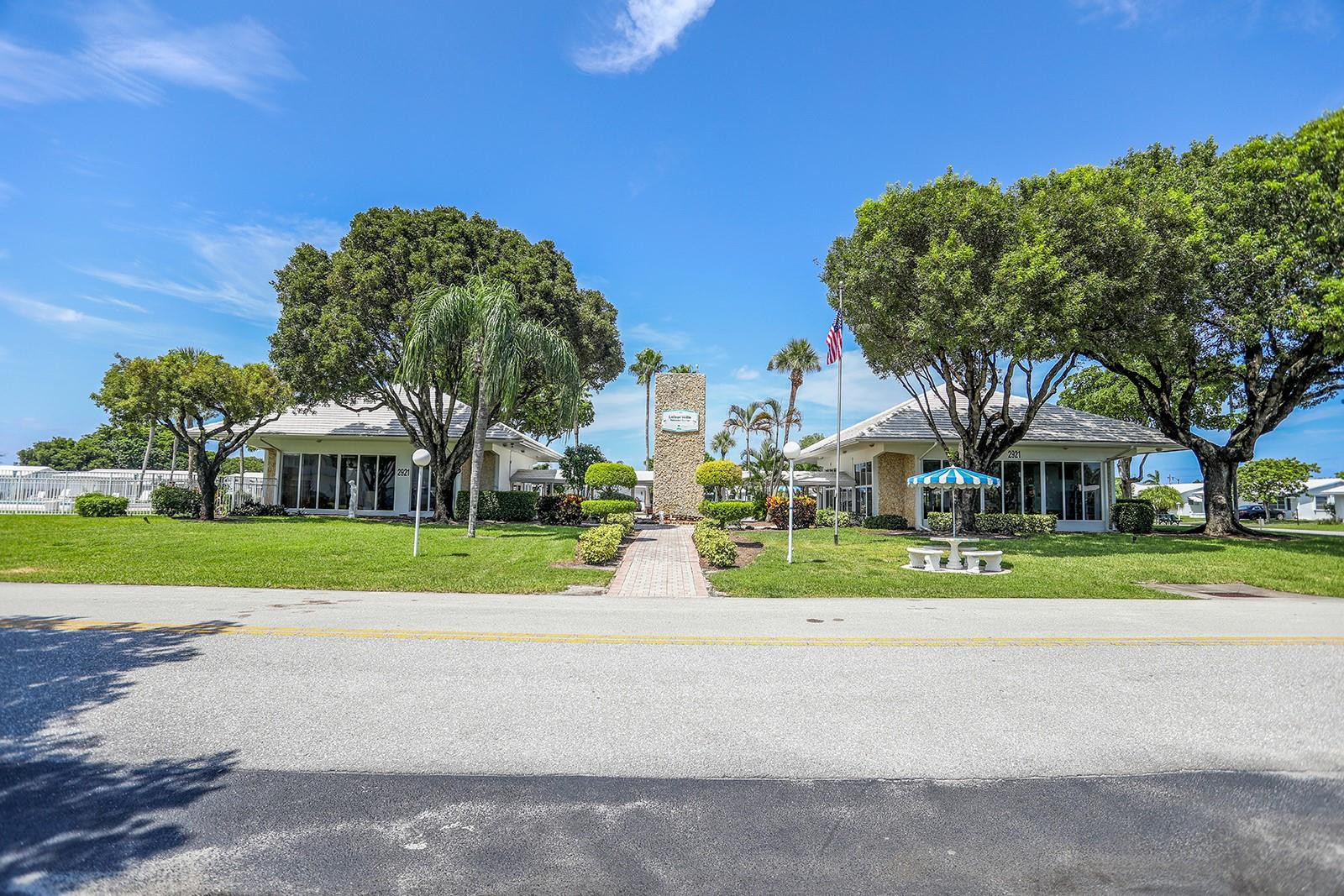 2700 W Golf Blvd 251