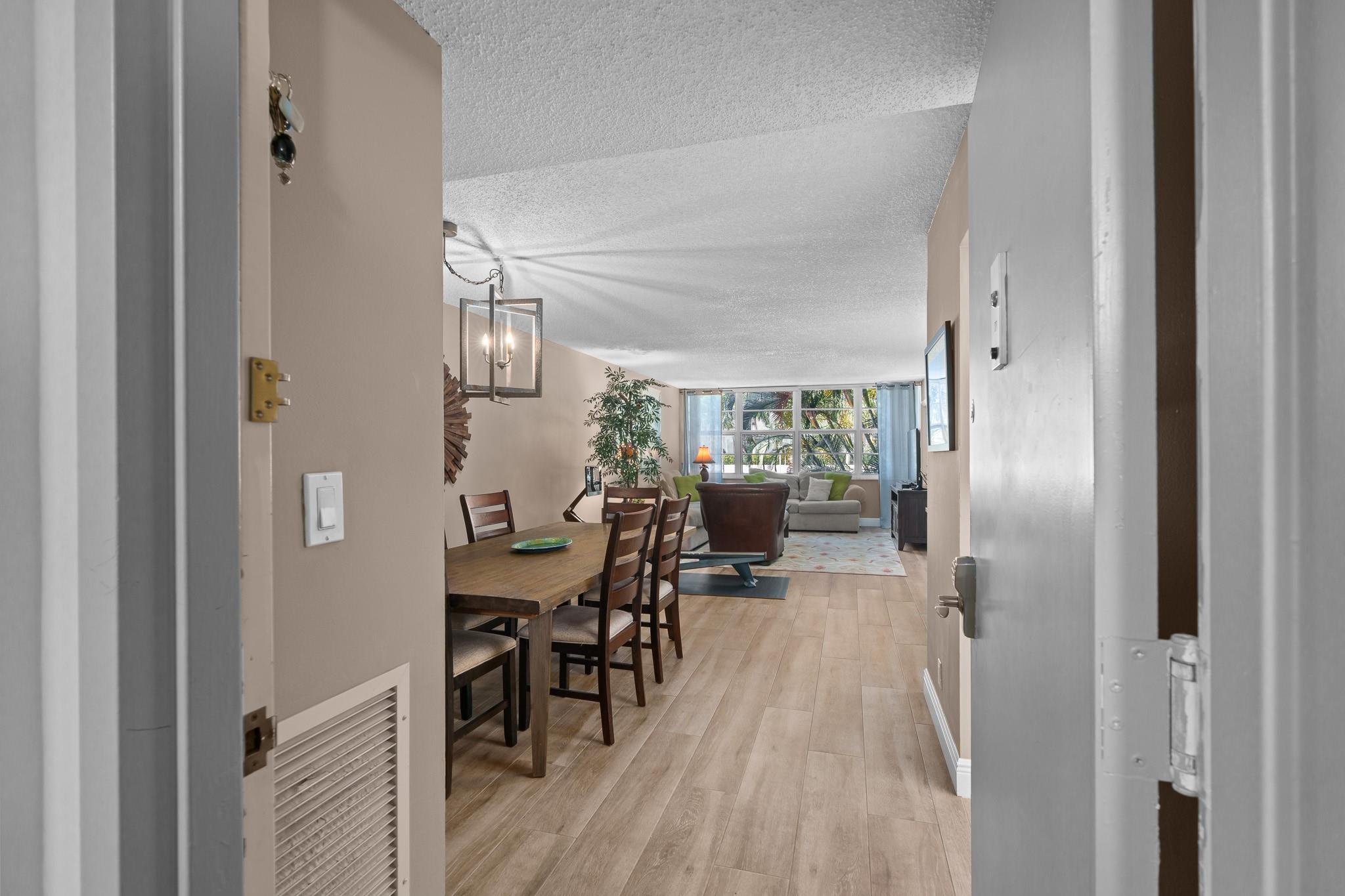 1160 N Federal Hwy 221