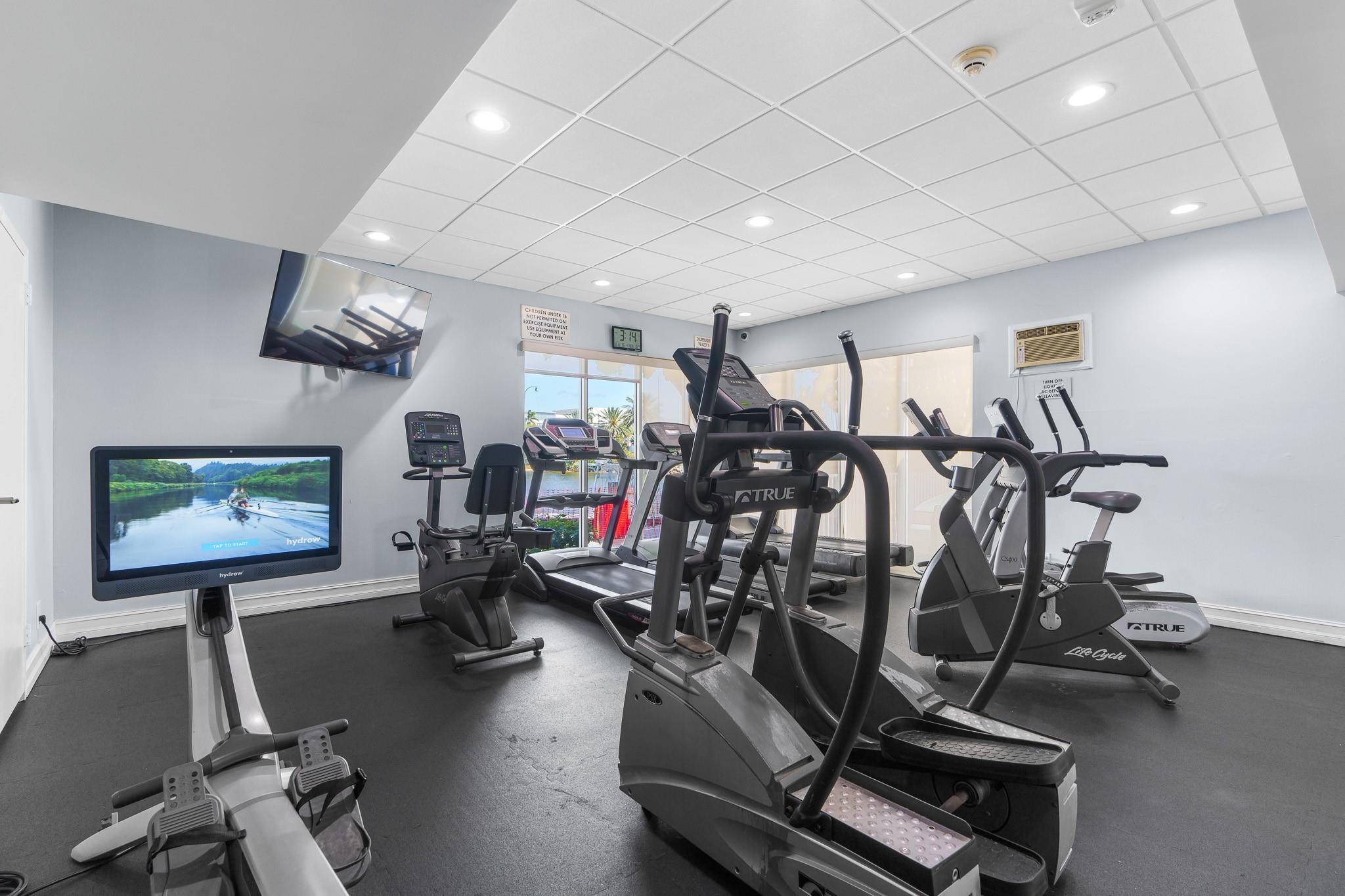 1160 N Federal Hwy 221