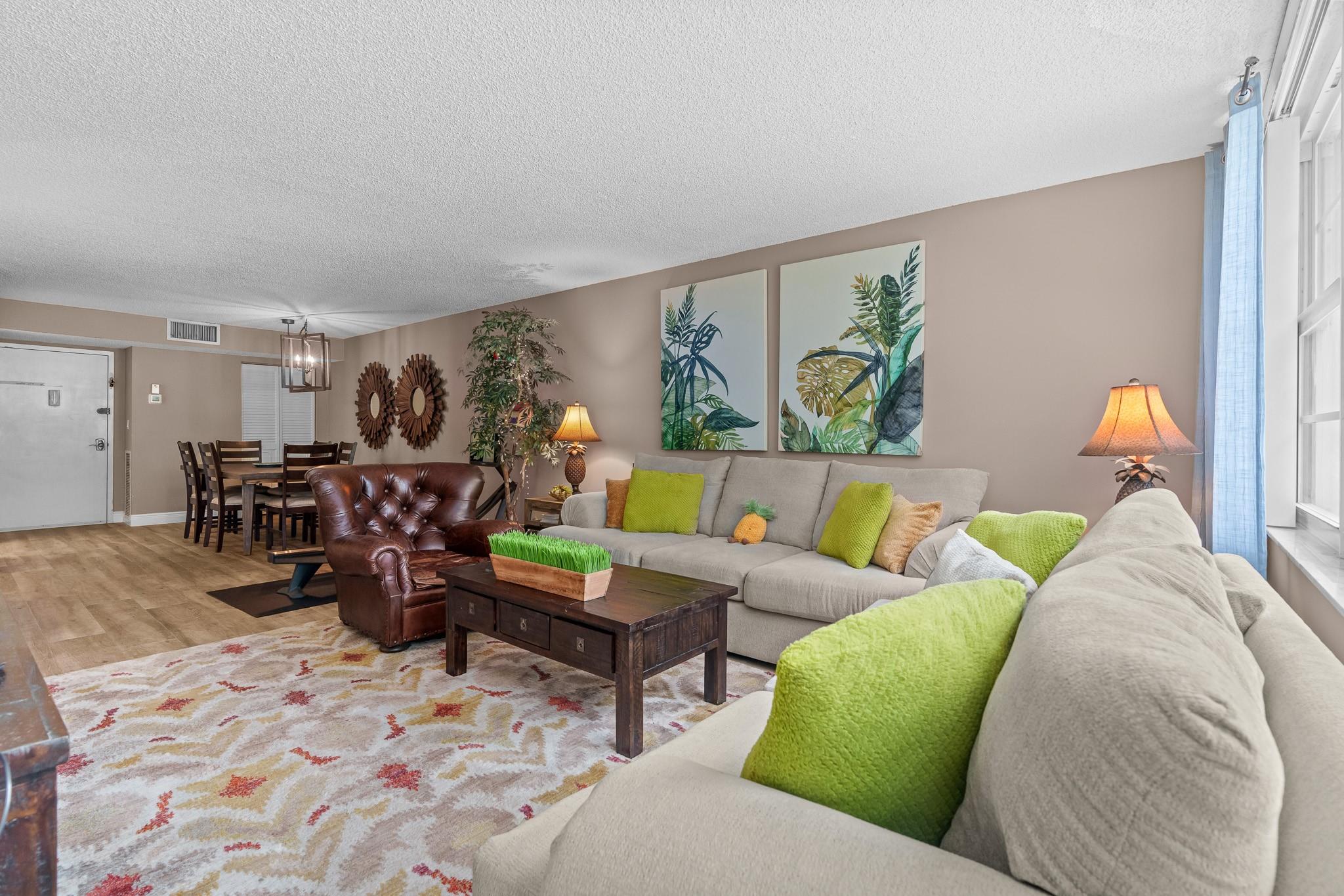 1160 N Federal Hwy 221