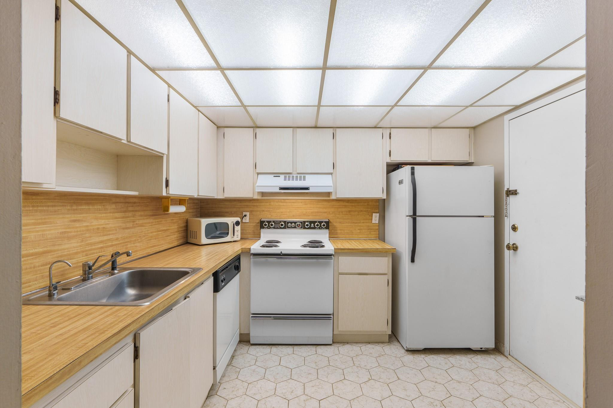 1160 N Federal Hwy 221