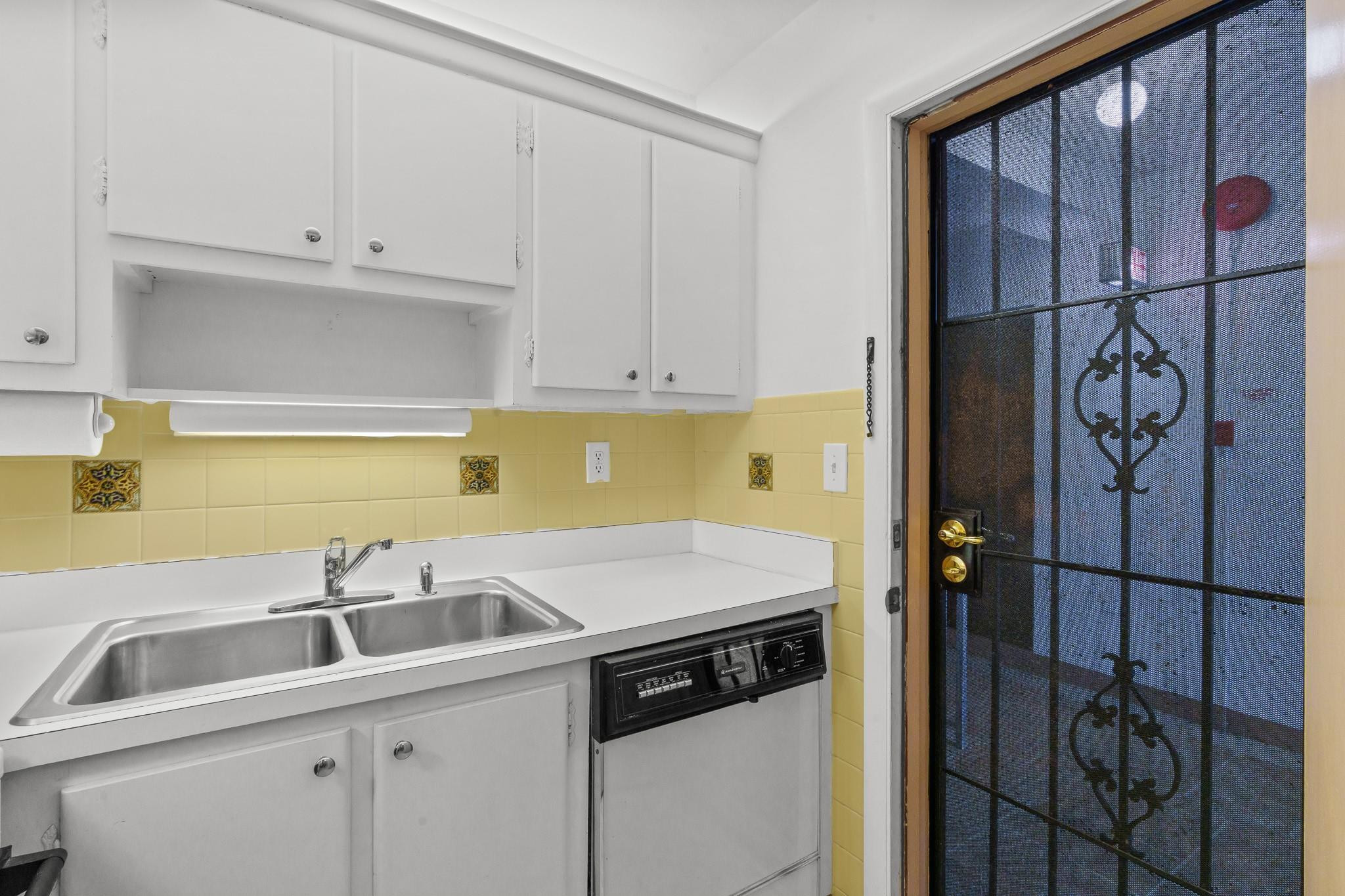 2970 NE 16th Ave 315