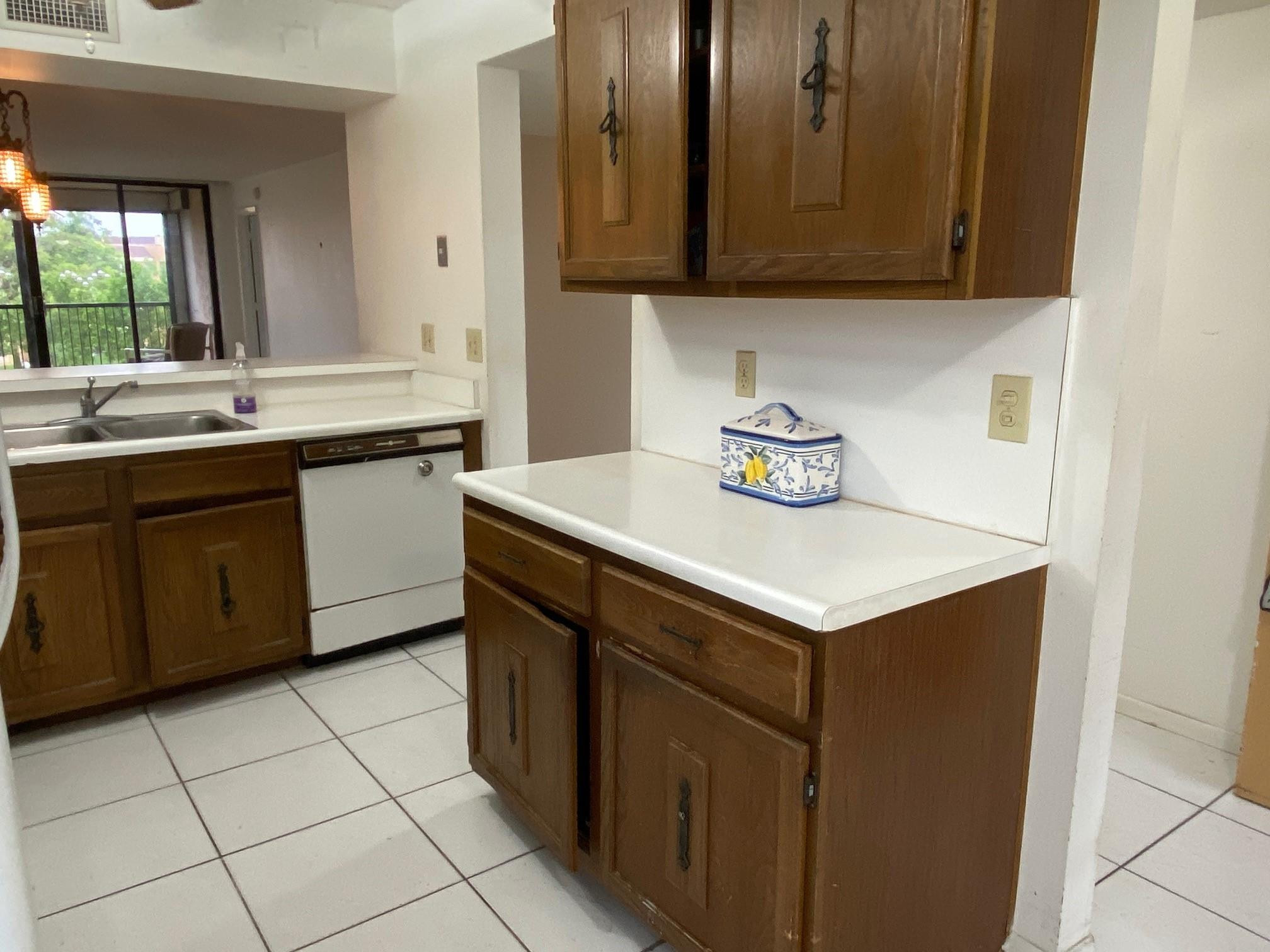 5836 Coral Lake Drive 312