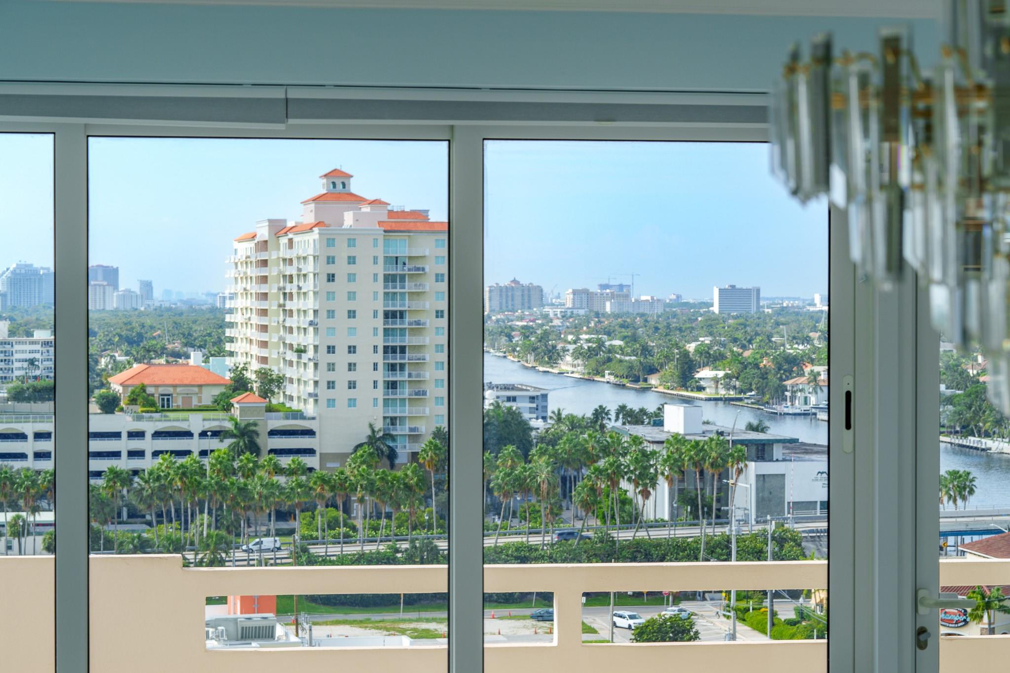 3233 NE 34th St 1409