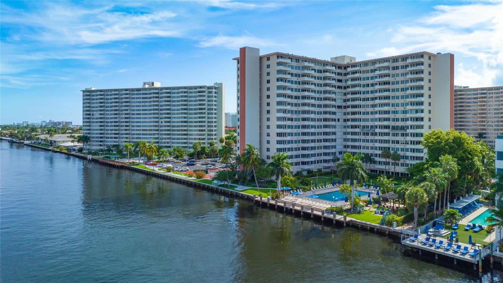 3233 NE 34th St 1409