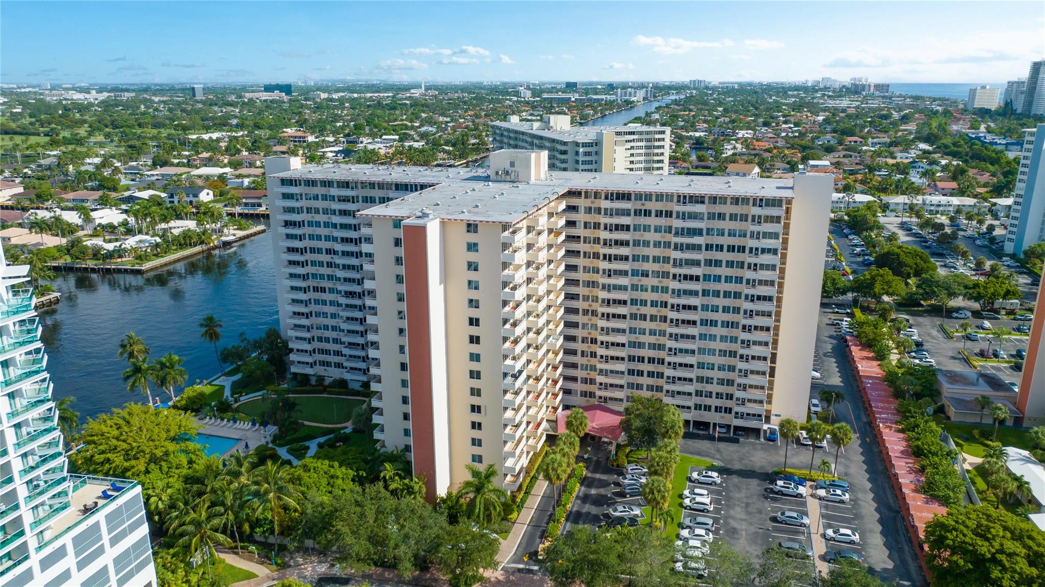 3233 NE 34th St 1409