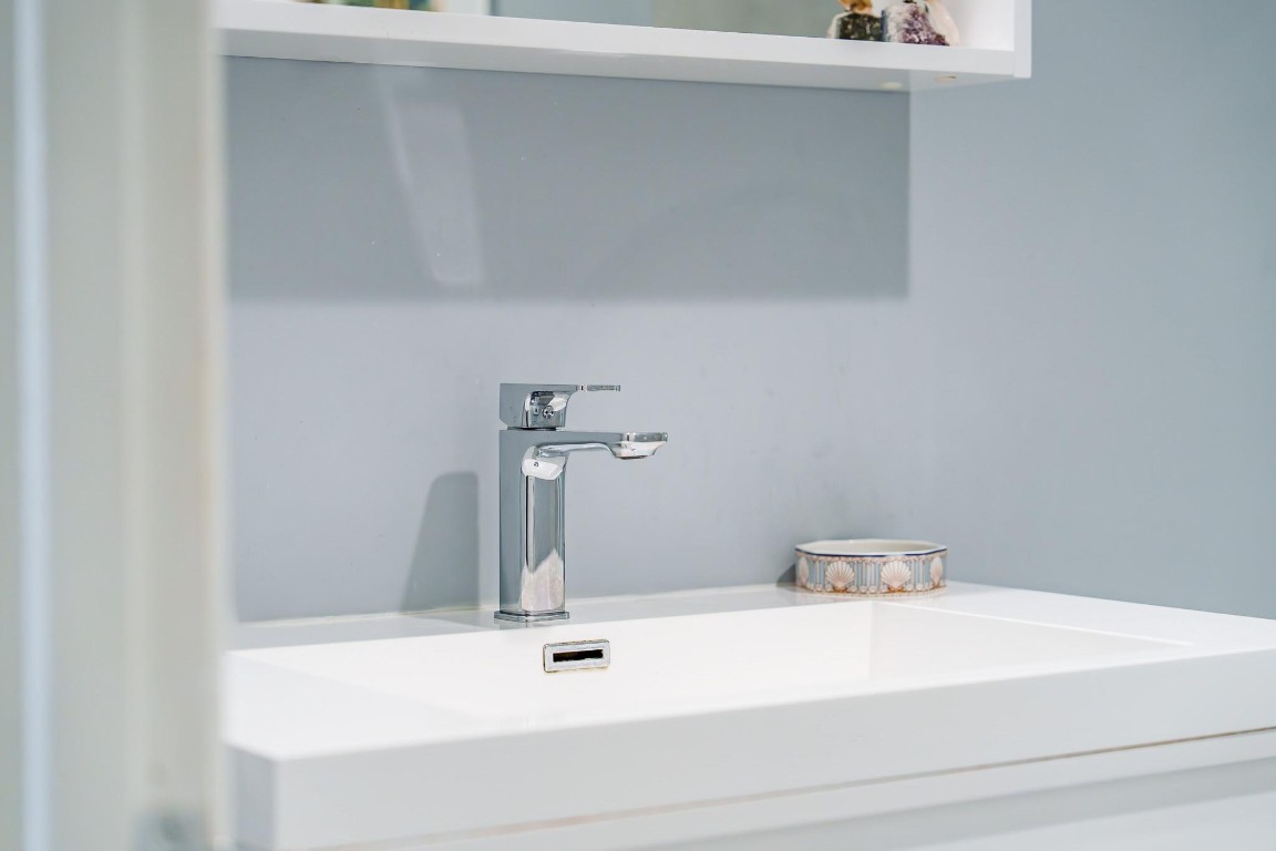 3200 NE 36th St 712A