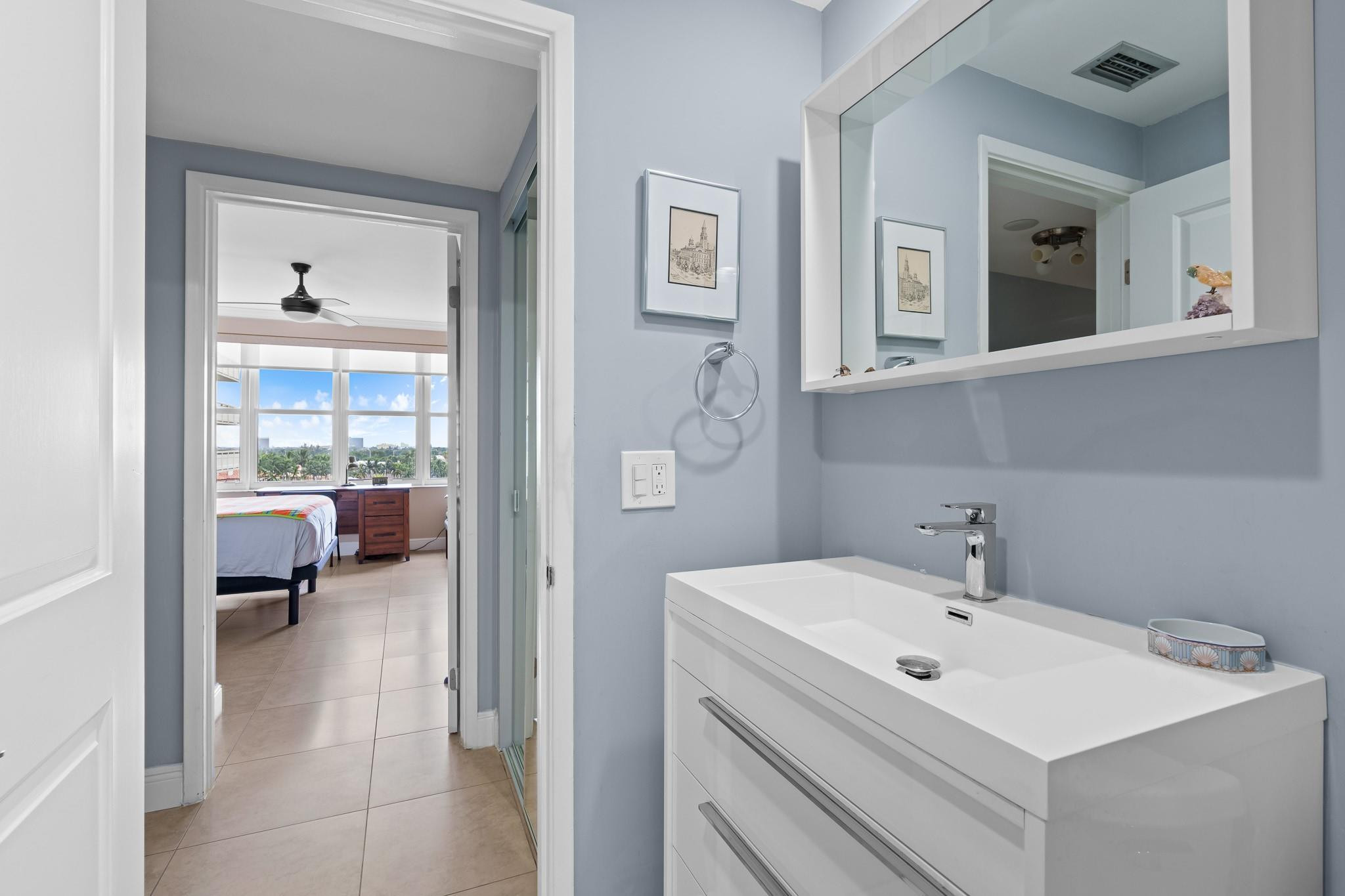 3200 NE 36th St 712A