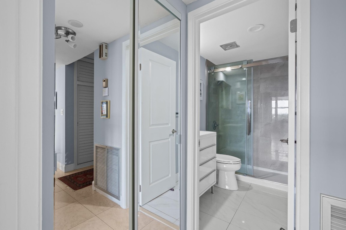 3200 NE 36th St 712A