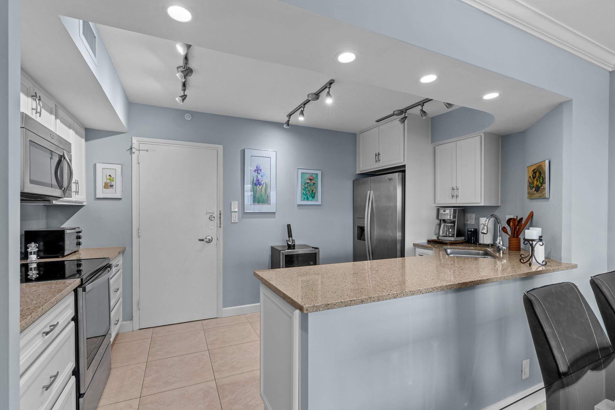 3200 NE 36th St 712A