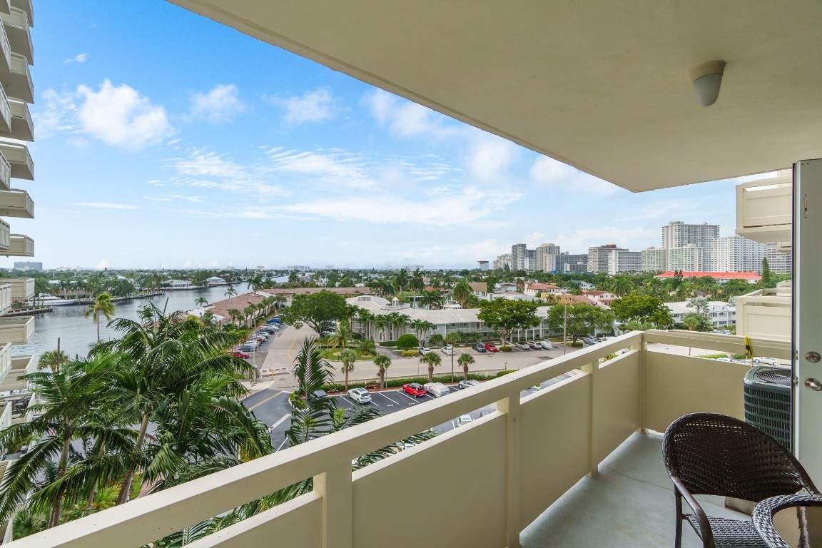 3200 NE 36th St 712A