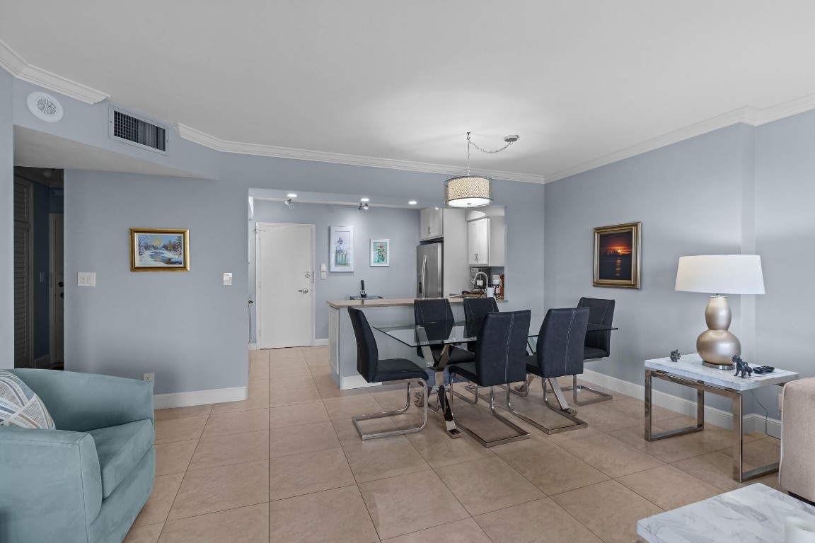 3200 NE 36th St 712A