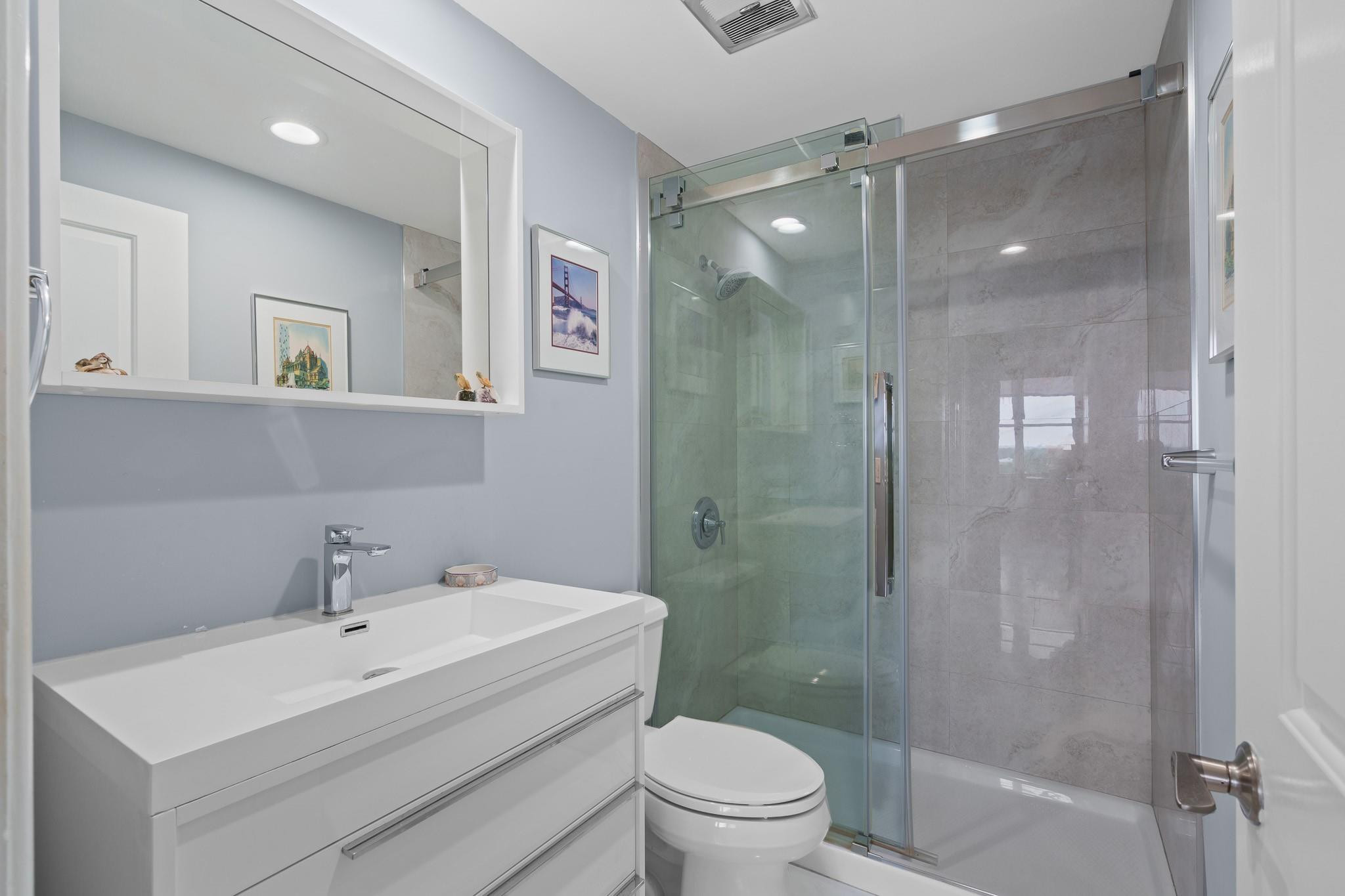 3200 NE 36th St 712A