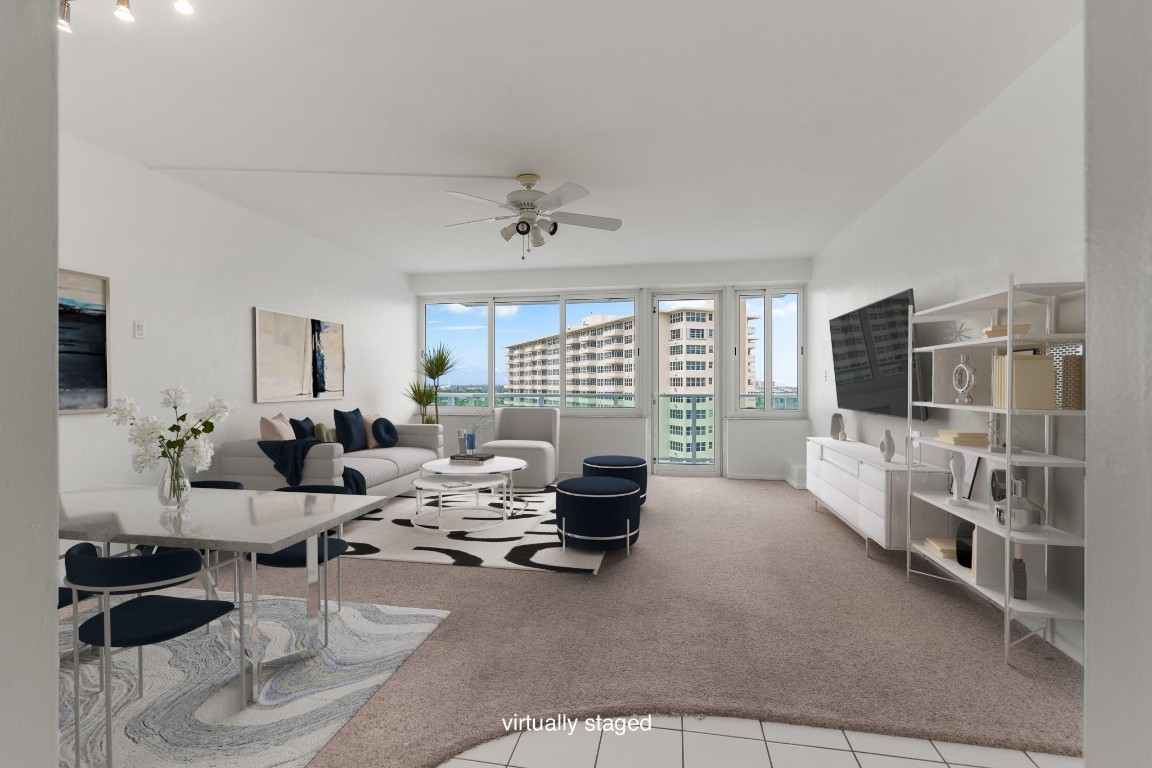 3233 NE 34th St 1204