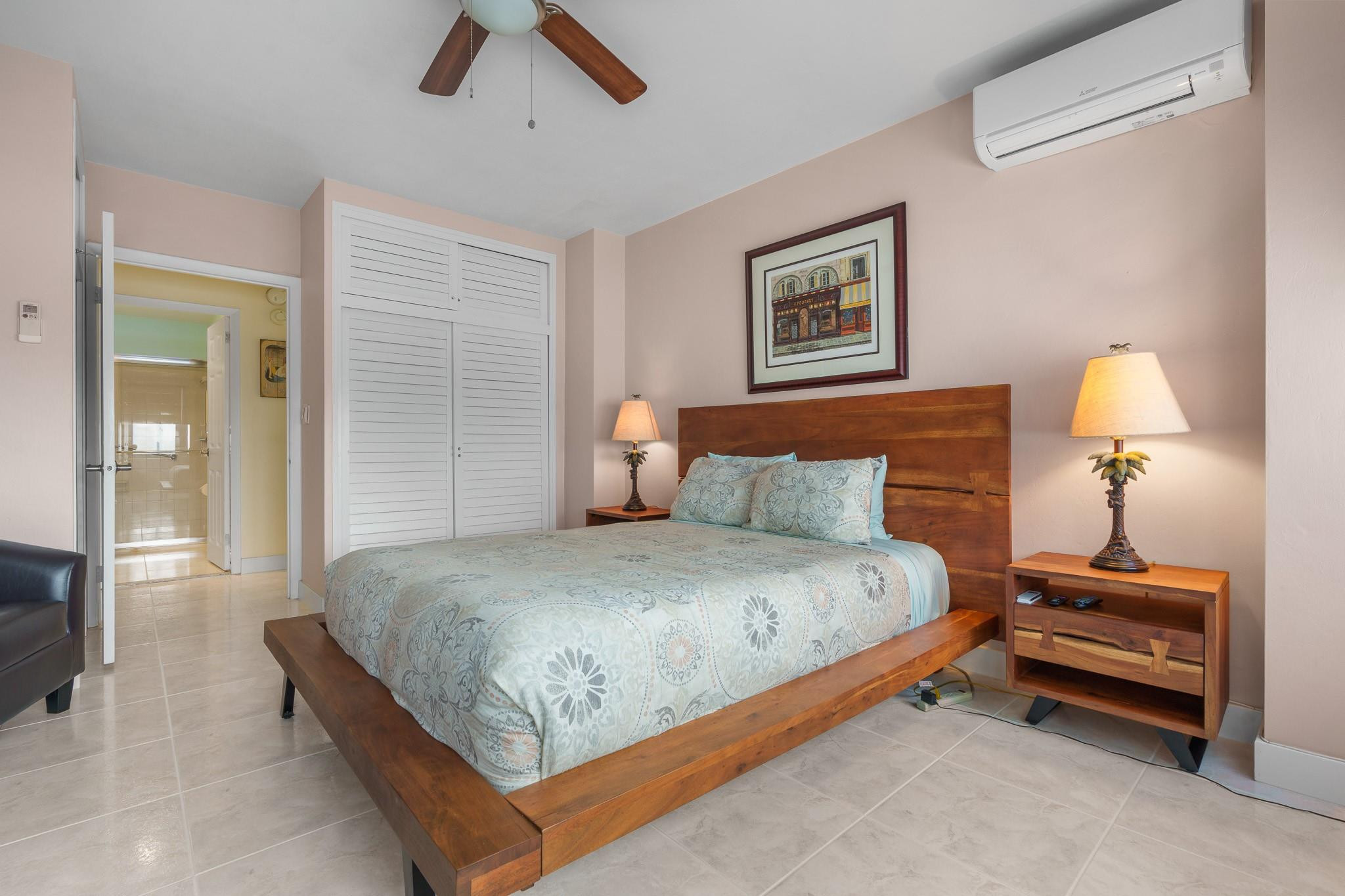 3233 NE 34th St 1411