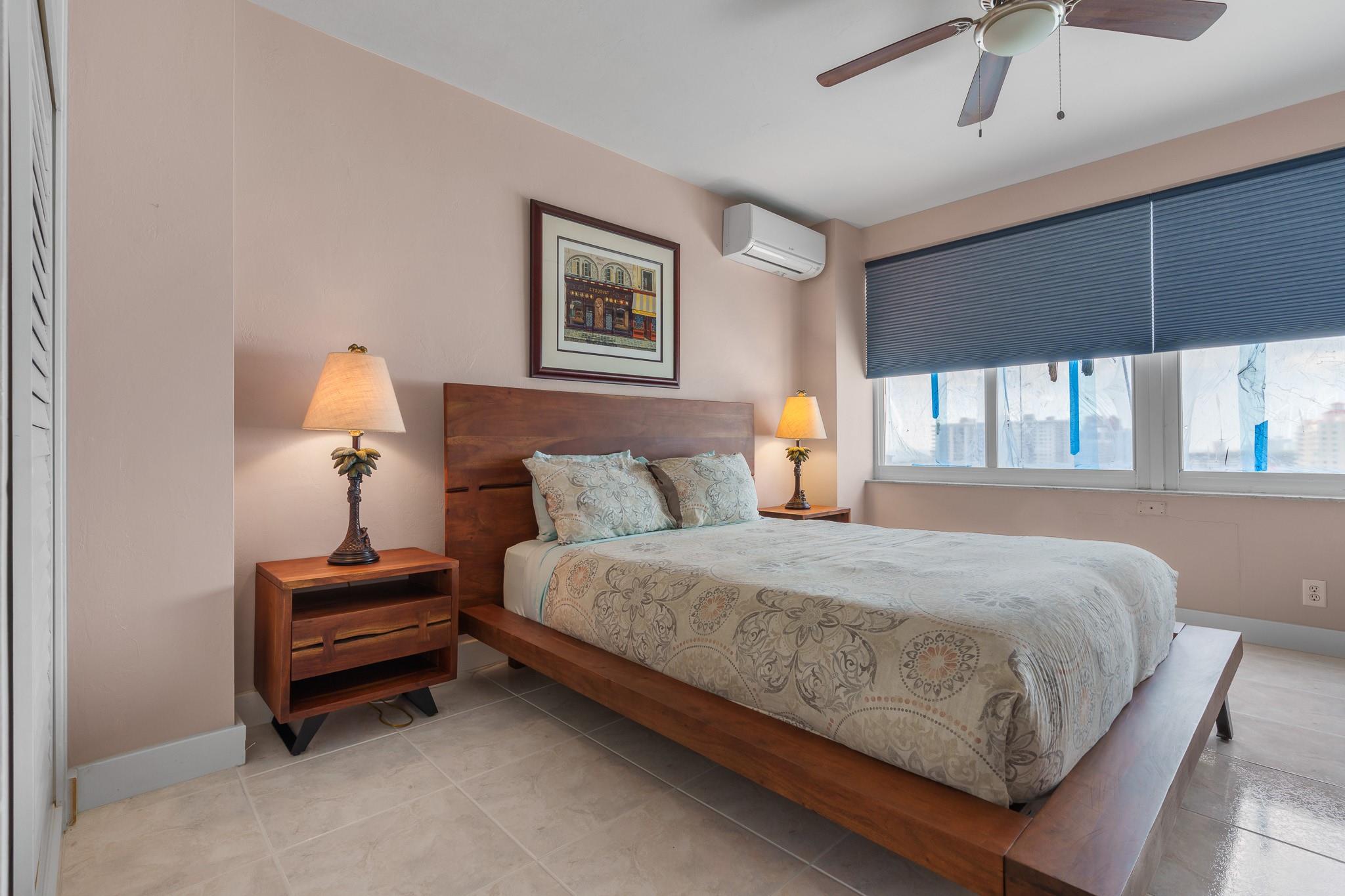 3233 NE 34th St 1411