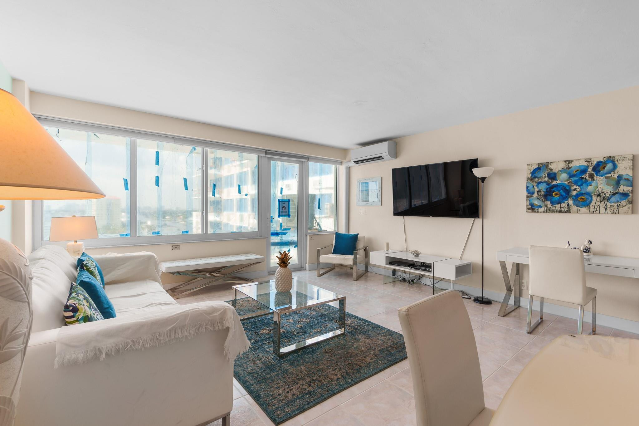 3233 NE 34th St 1411