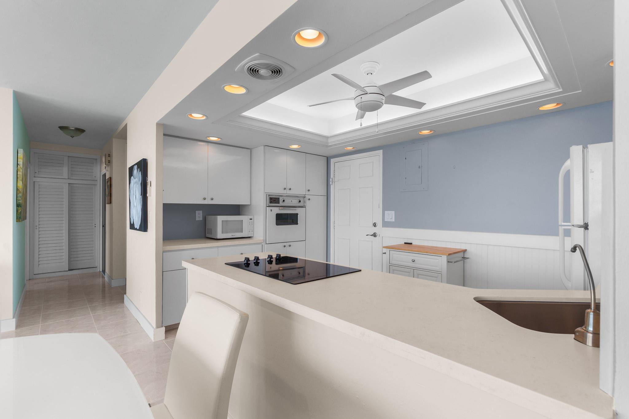 3233 NE 34th St 1411