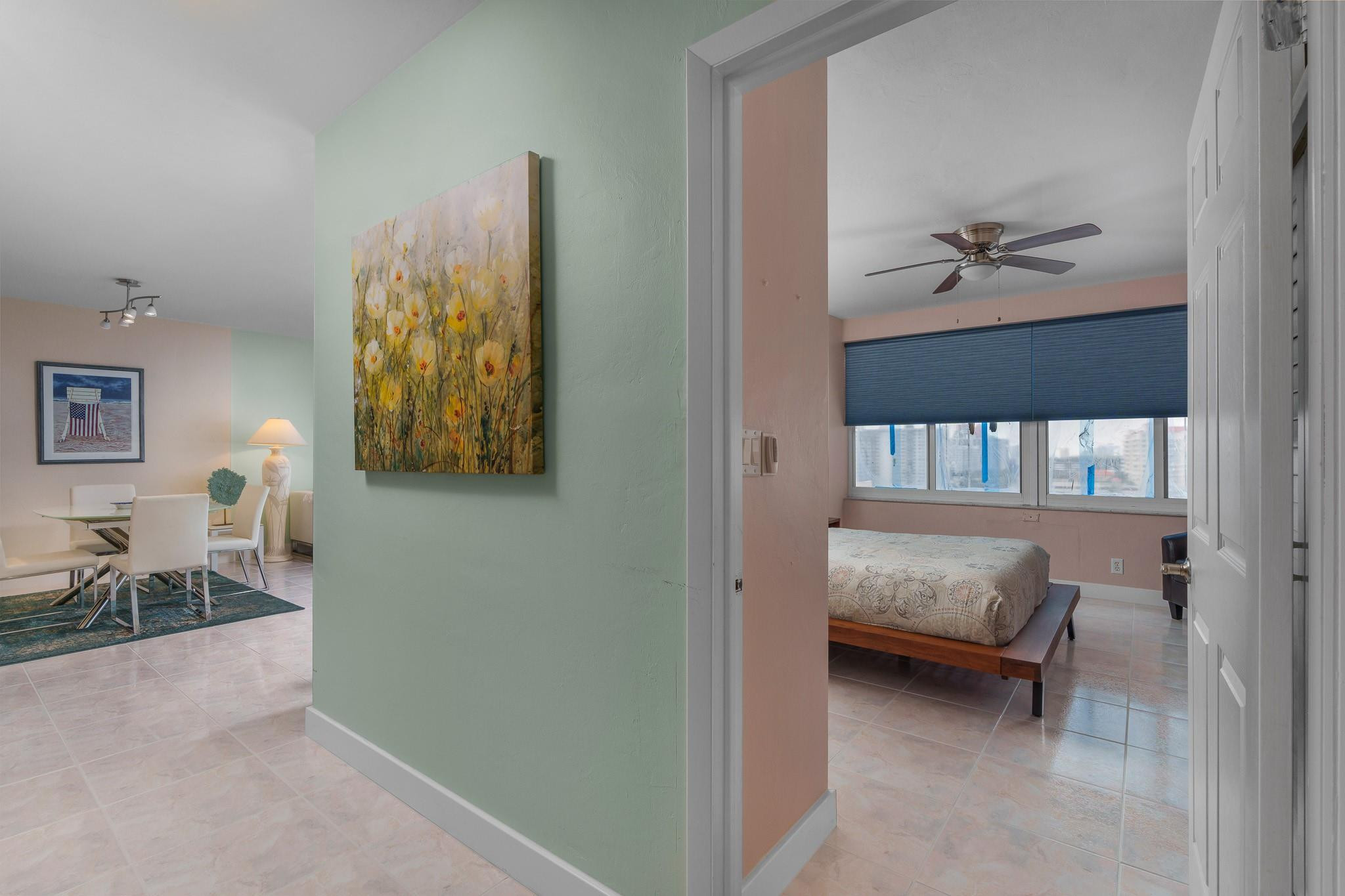 3233 NE 34th St 1411