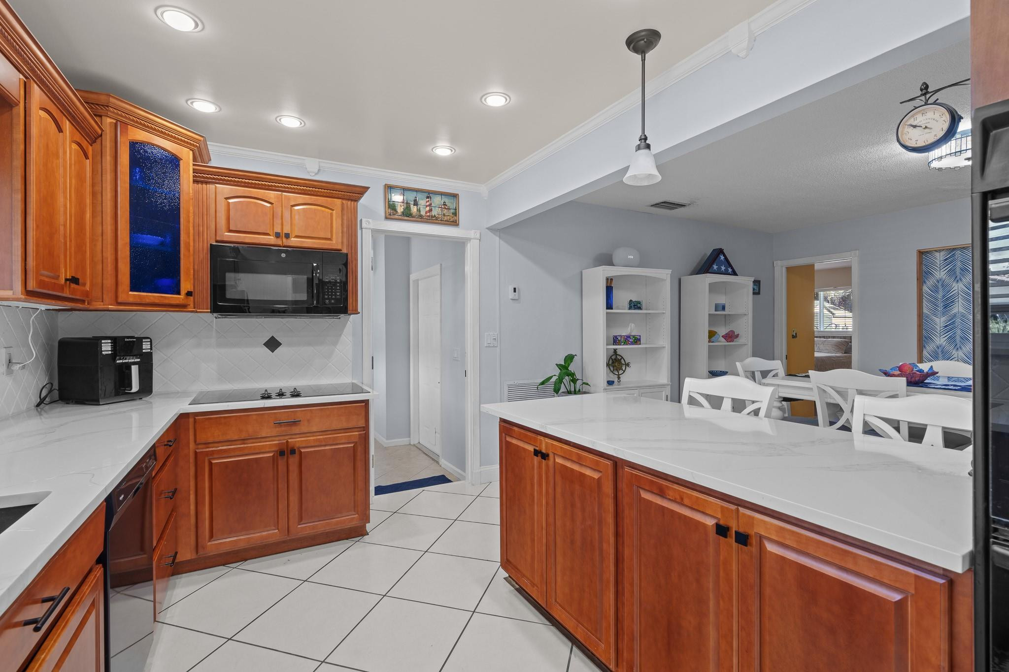 1371 NE 23rd Ct