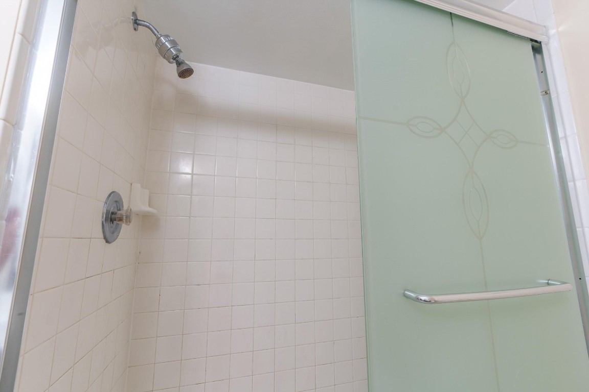 707 N Gardens Dr 101