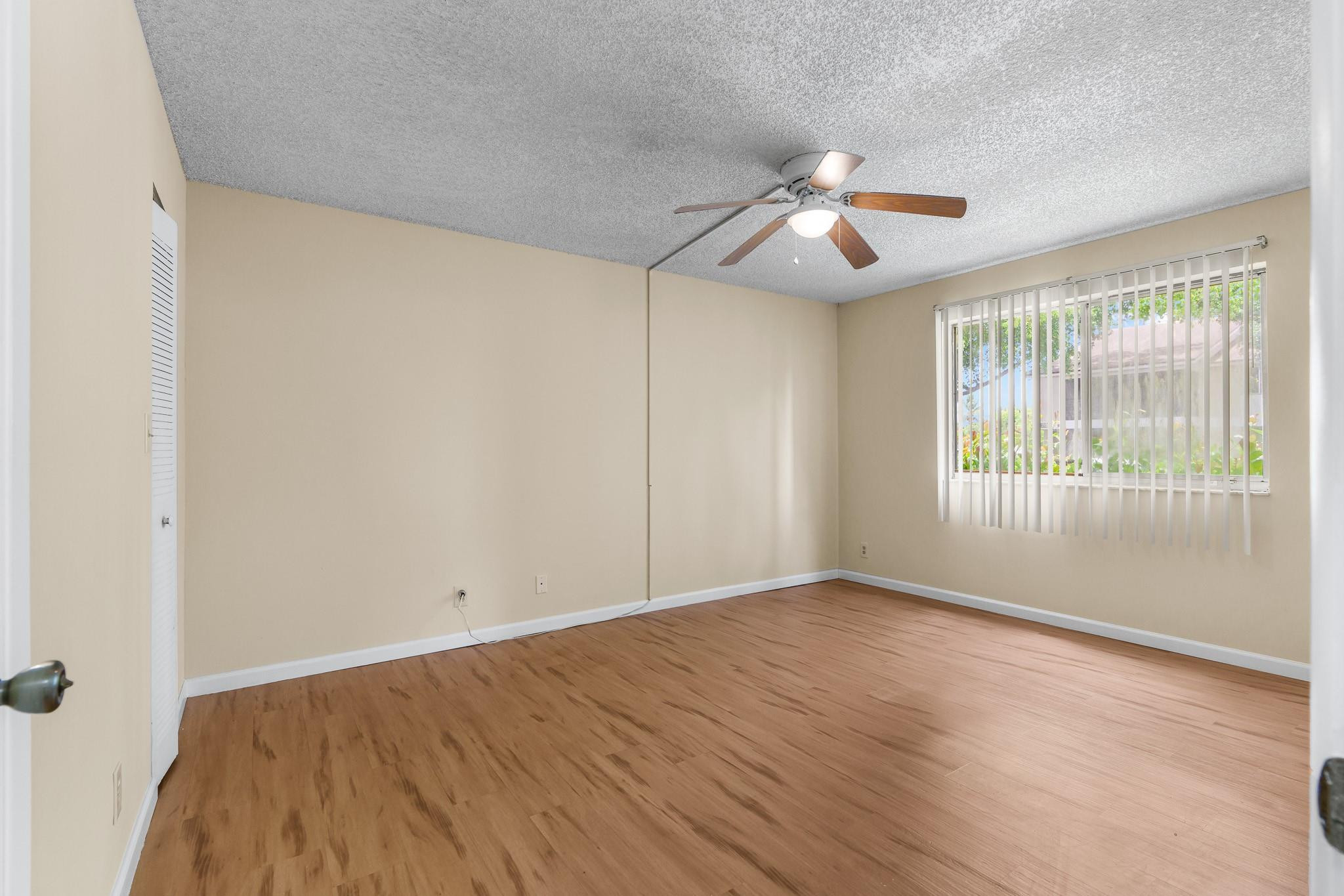 707 N Gardens Dr 101