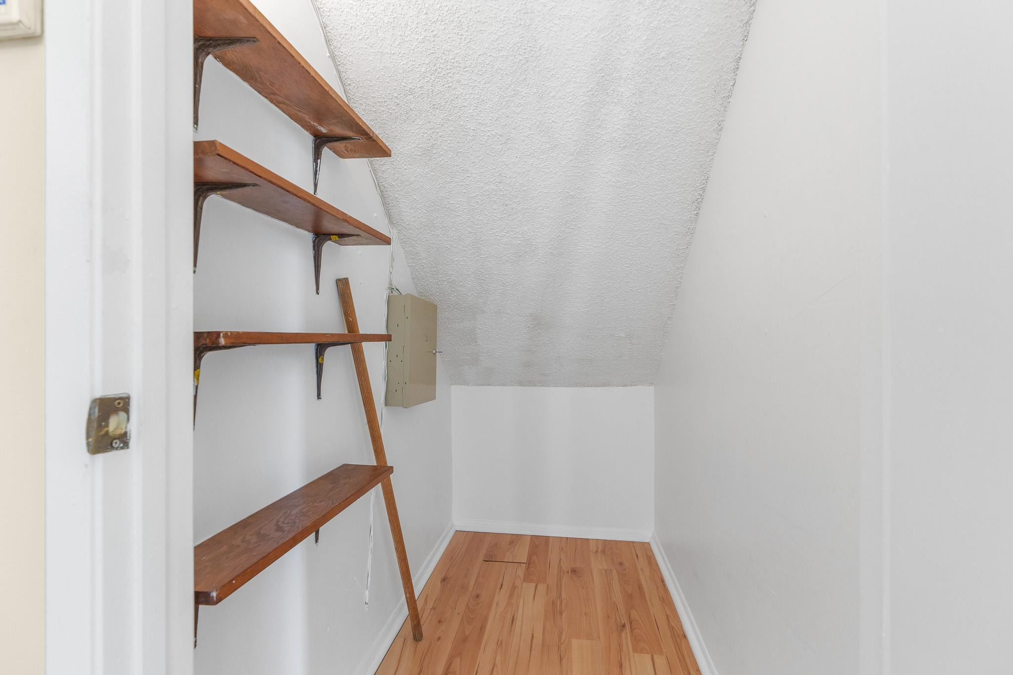 707 N Gardens Dr 101