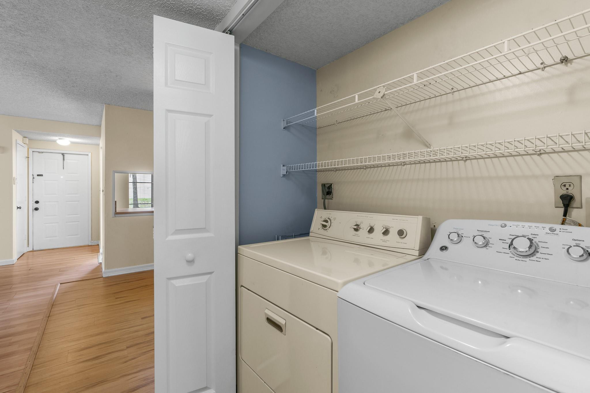 707 N Gardens Dr 101