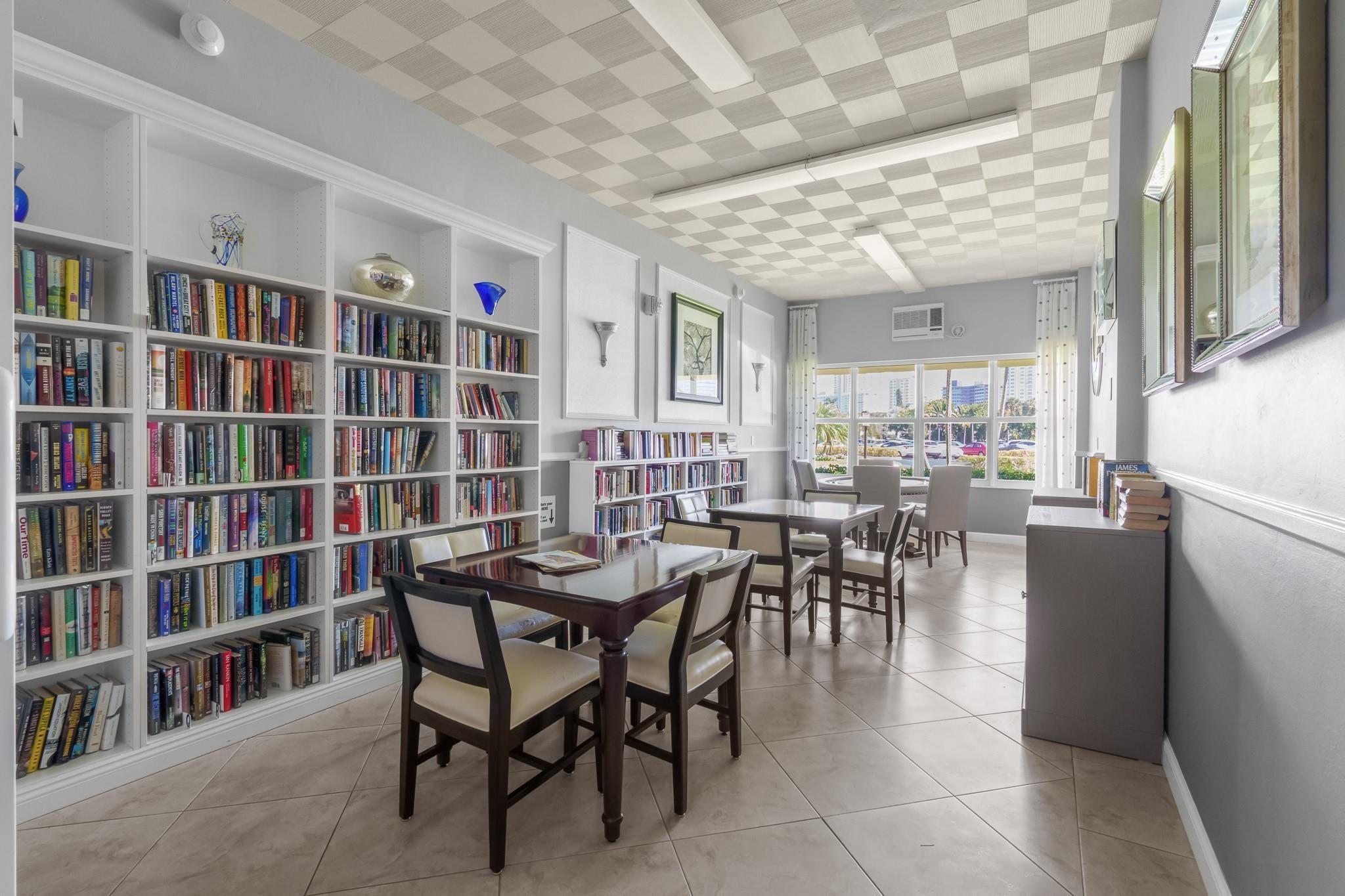 3200 NE 36th St 1610