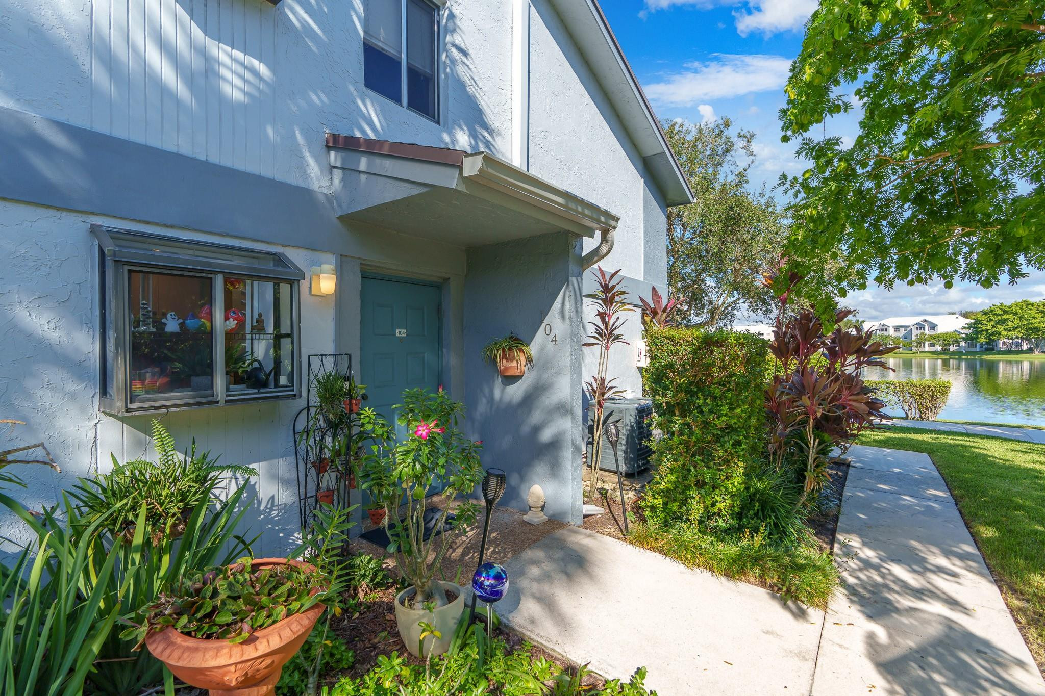 2741 S Oakland Forest Dr 104