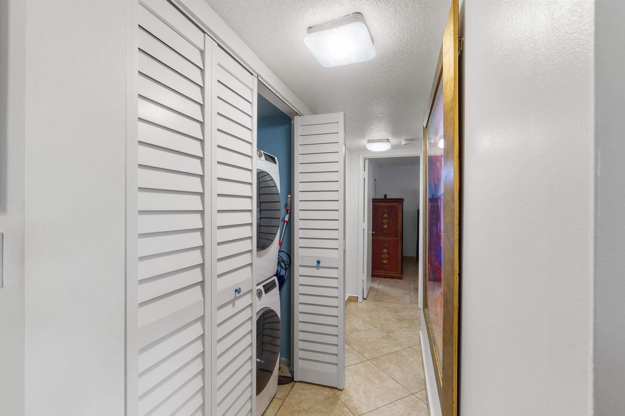 2741 S Oakland Forest Dr 104