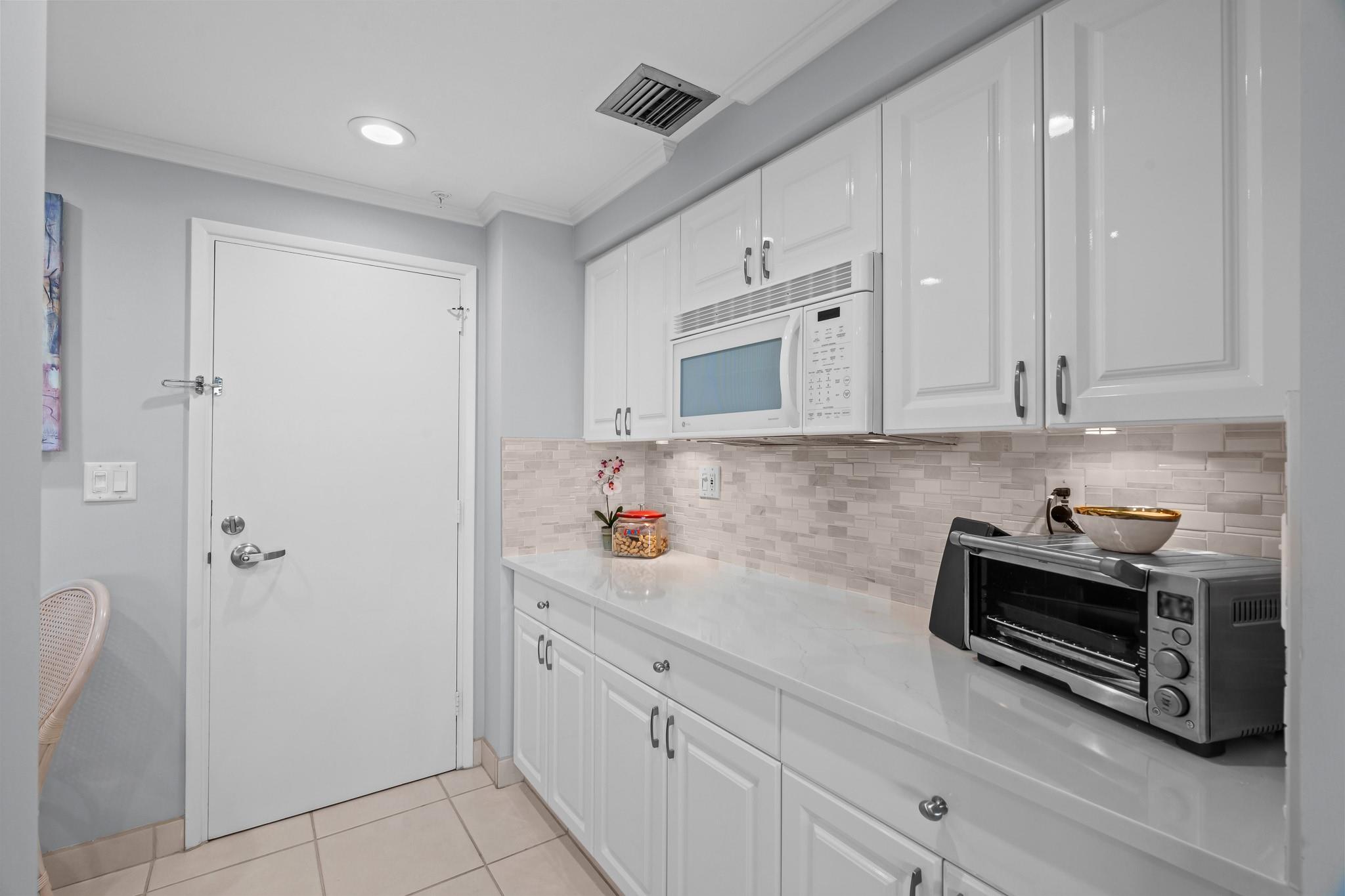 3200 NE 36th St 1407