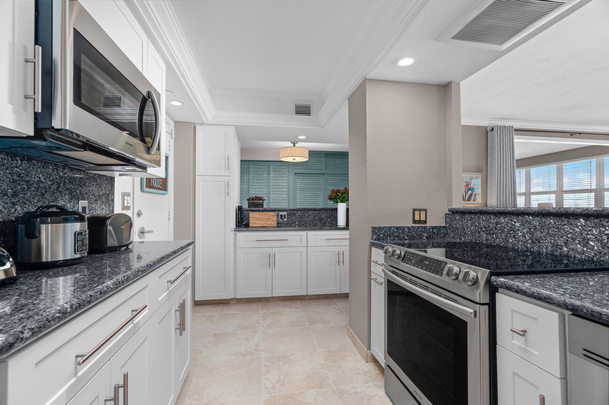 3300 NE 36th St 1107