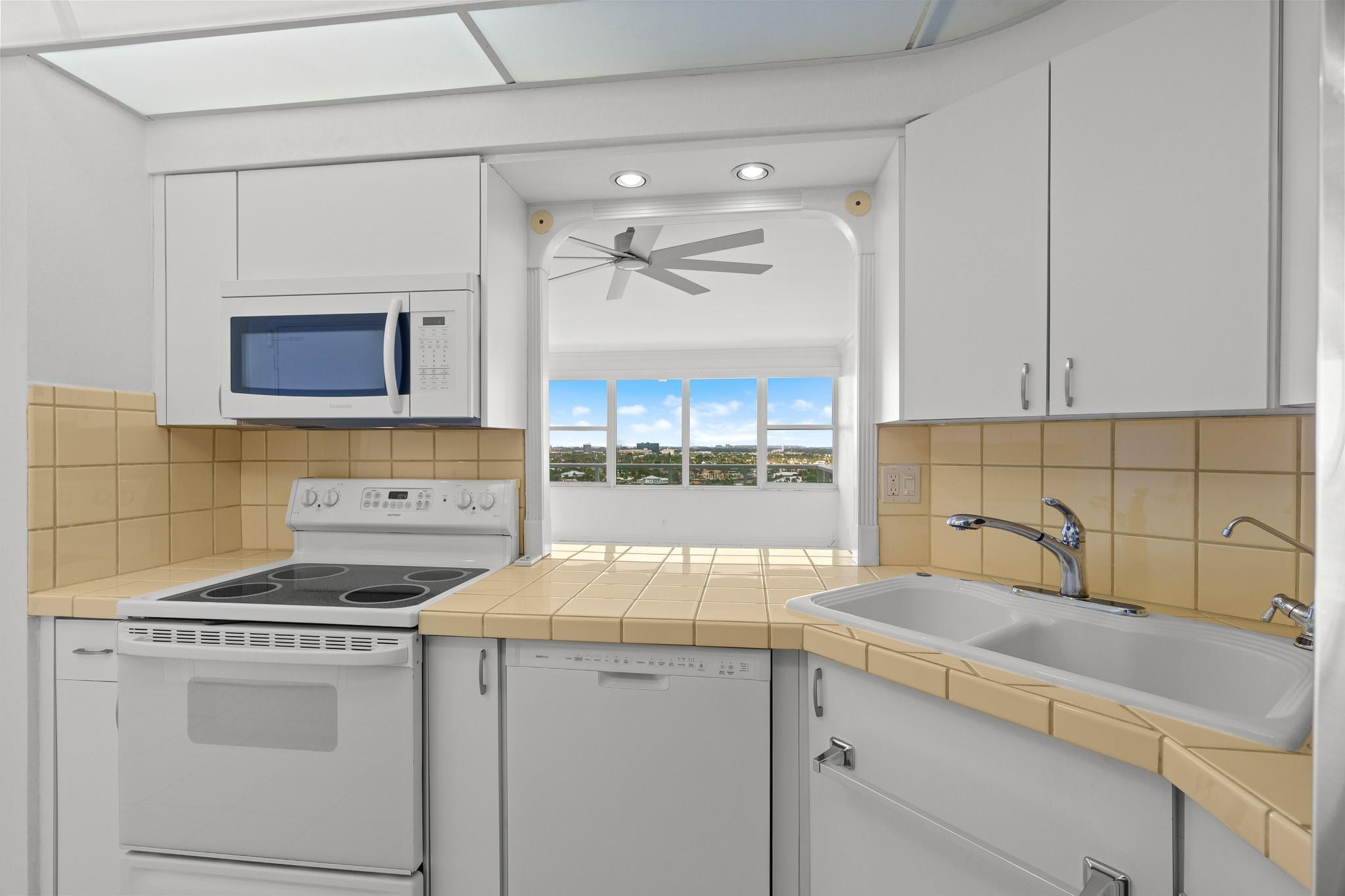 3300 NE 36th St 1507