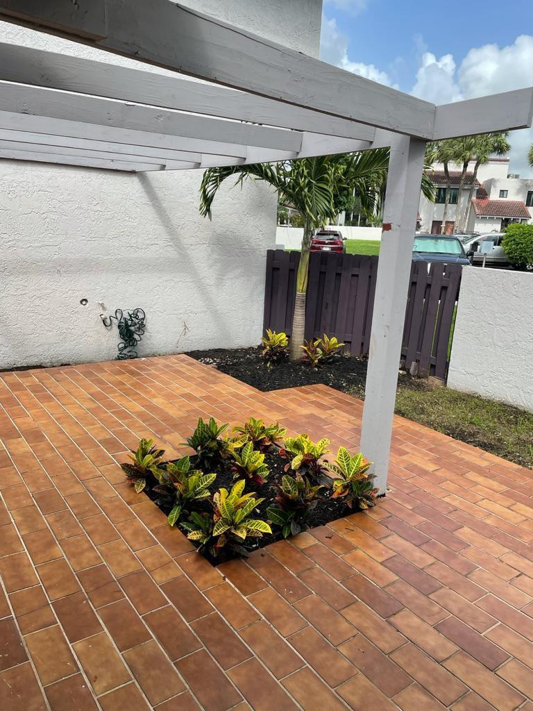 780 NW 106th Ave B1-2