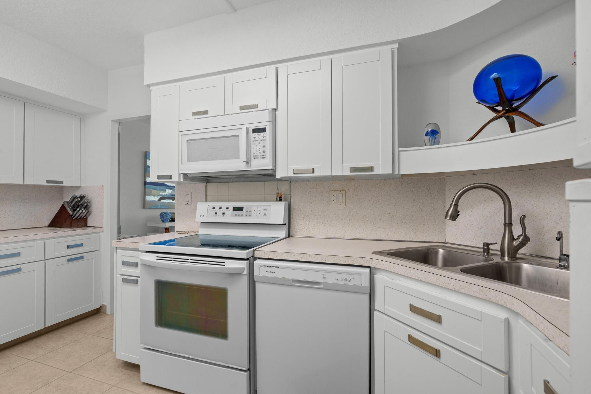 3300 NE 36th St 1220