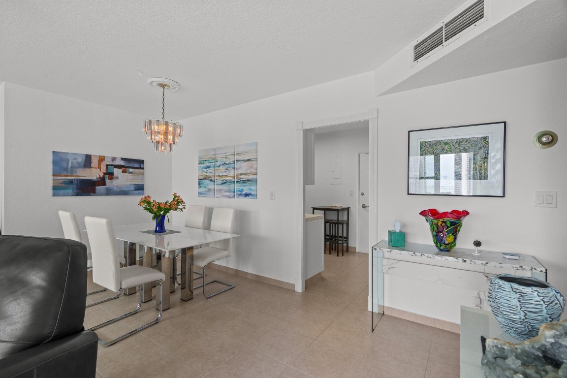 3300 NE 36th St 1220