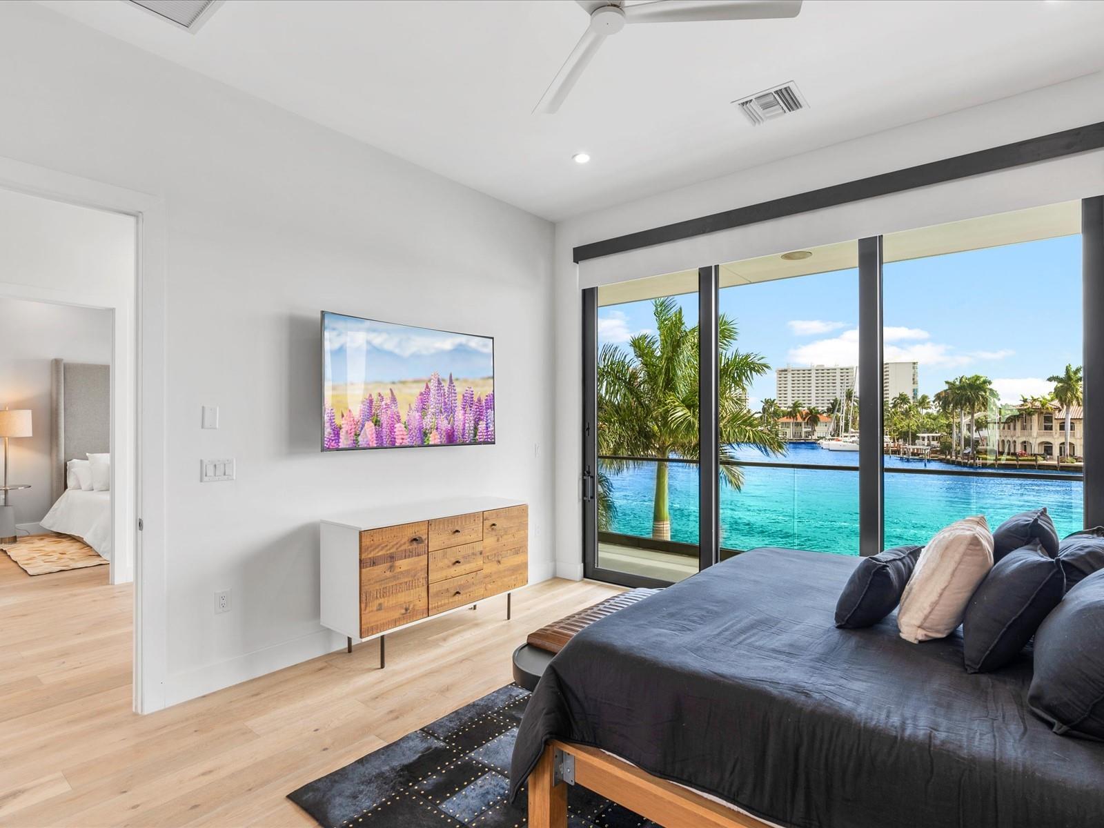 2210 Intracoastal Dr