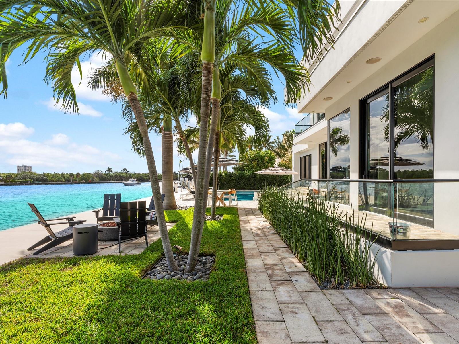 2210 Intracoastal Dr
