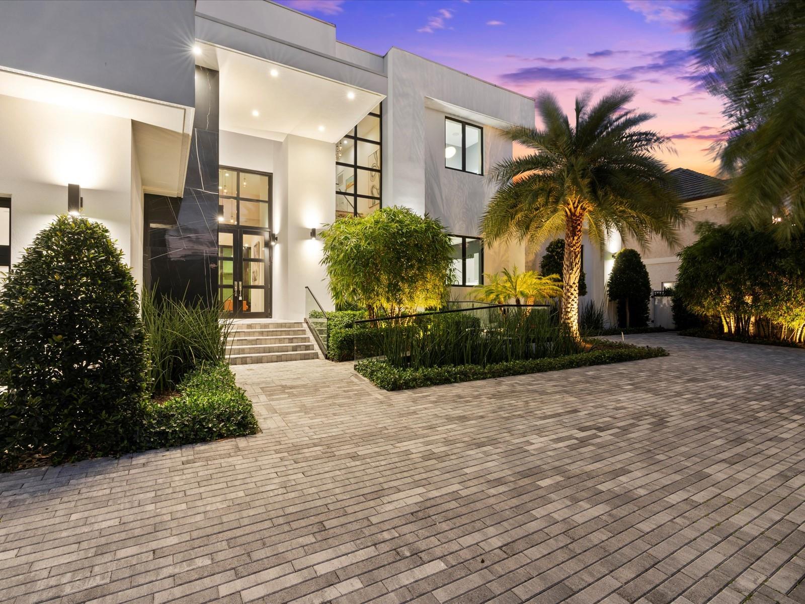 2210 Intracoastal Dr