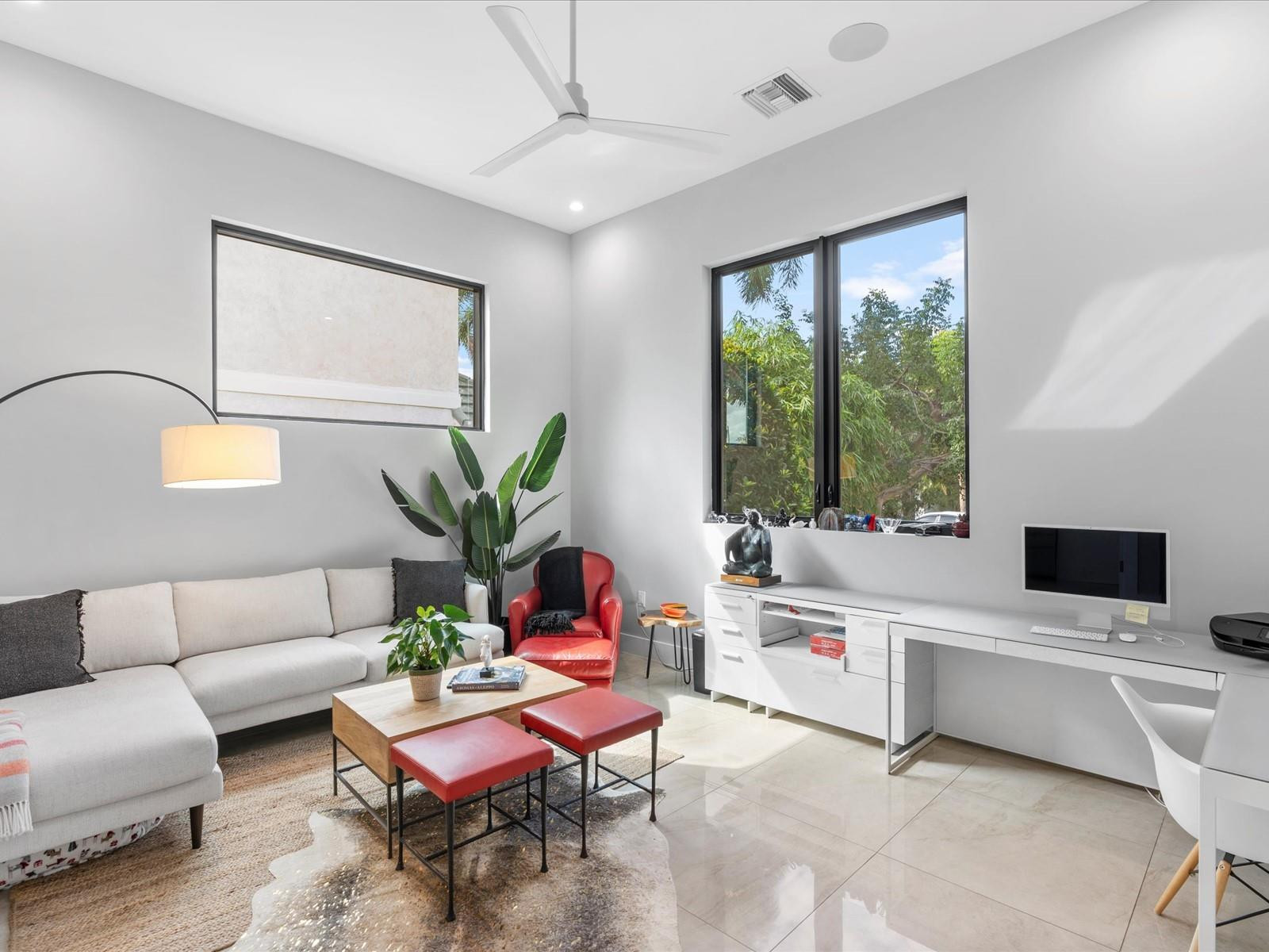 2210 Intracoastal Dr