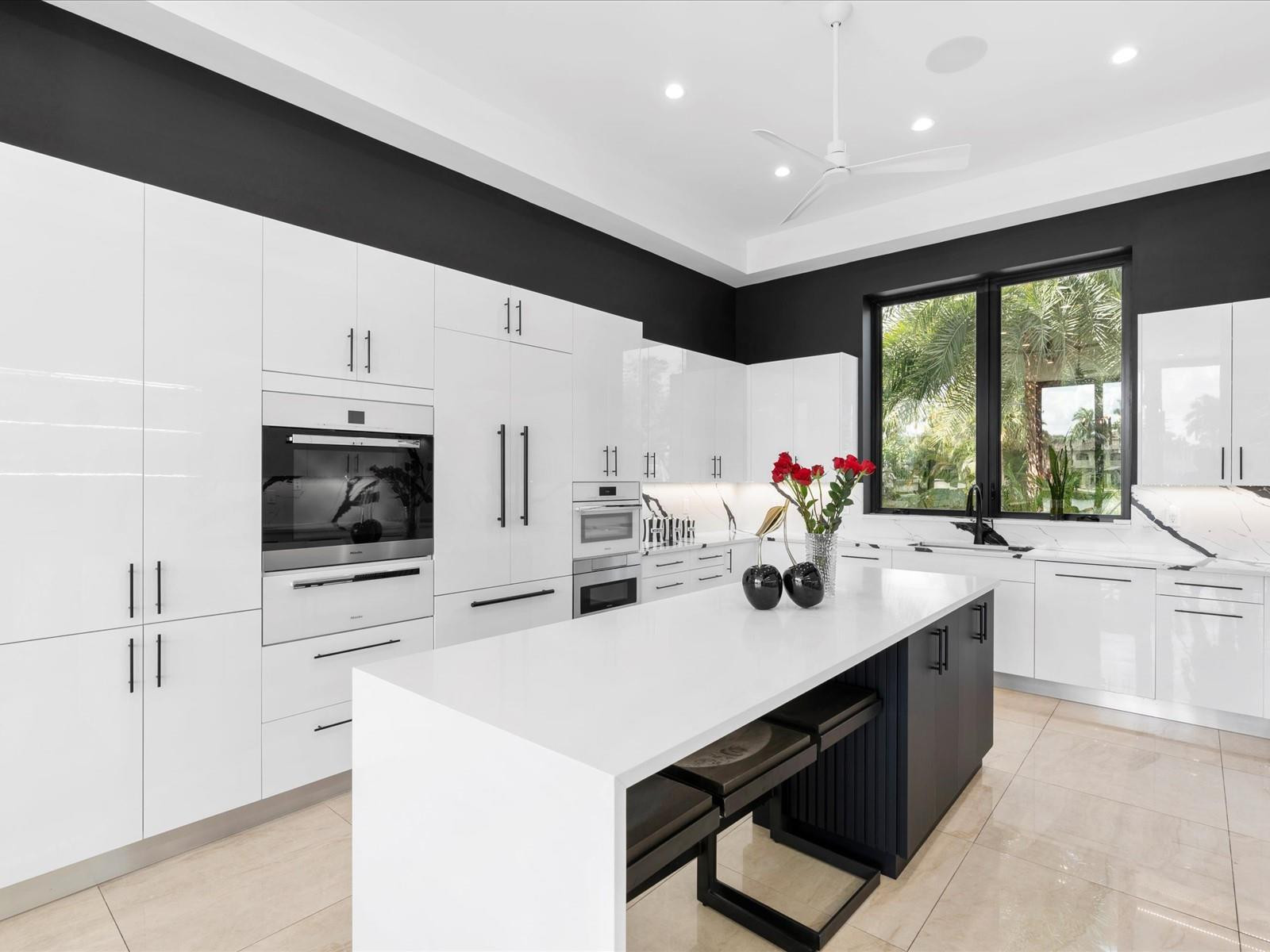 2210 Intracoastal Dr