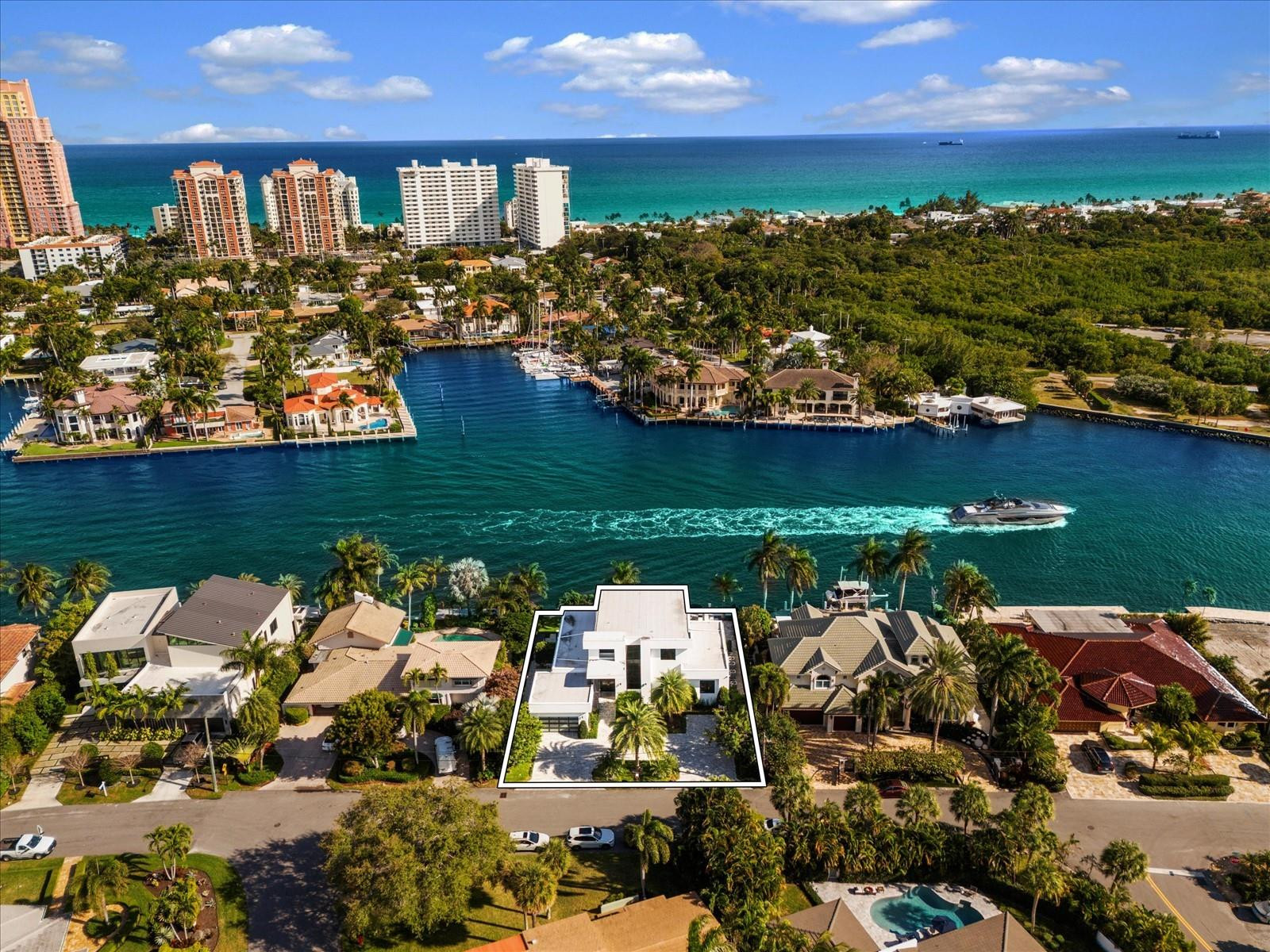 2210 Intracoastal Dr